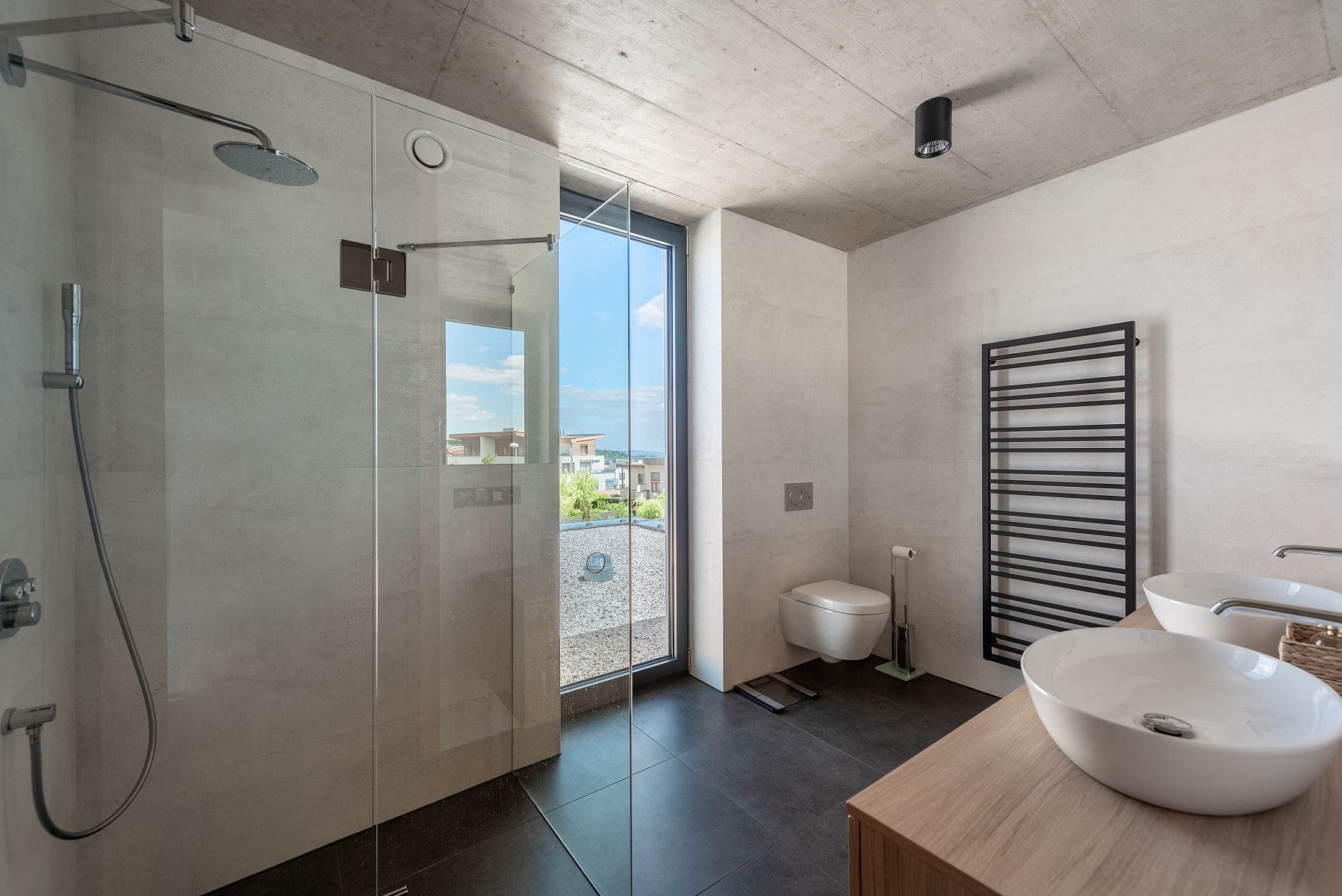 Nadstandardně řešený interiér moderní novostavby