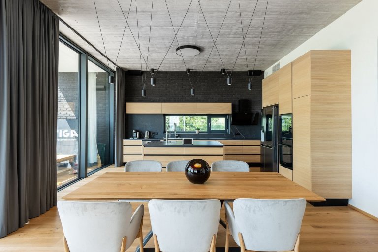 Nadstandardně řešený interiér moderní novostavby