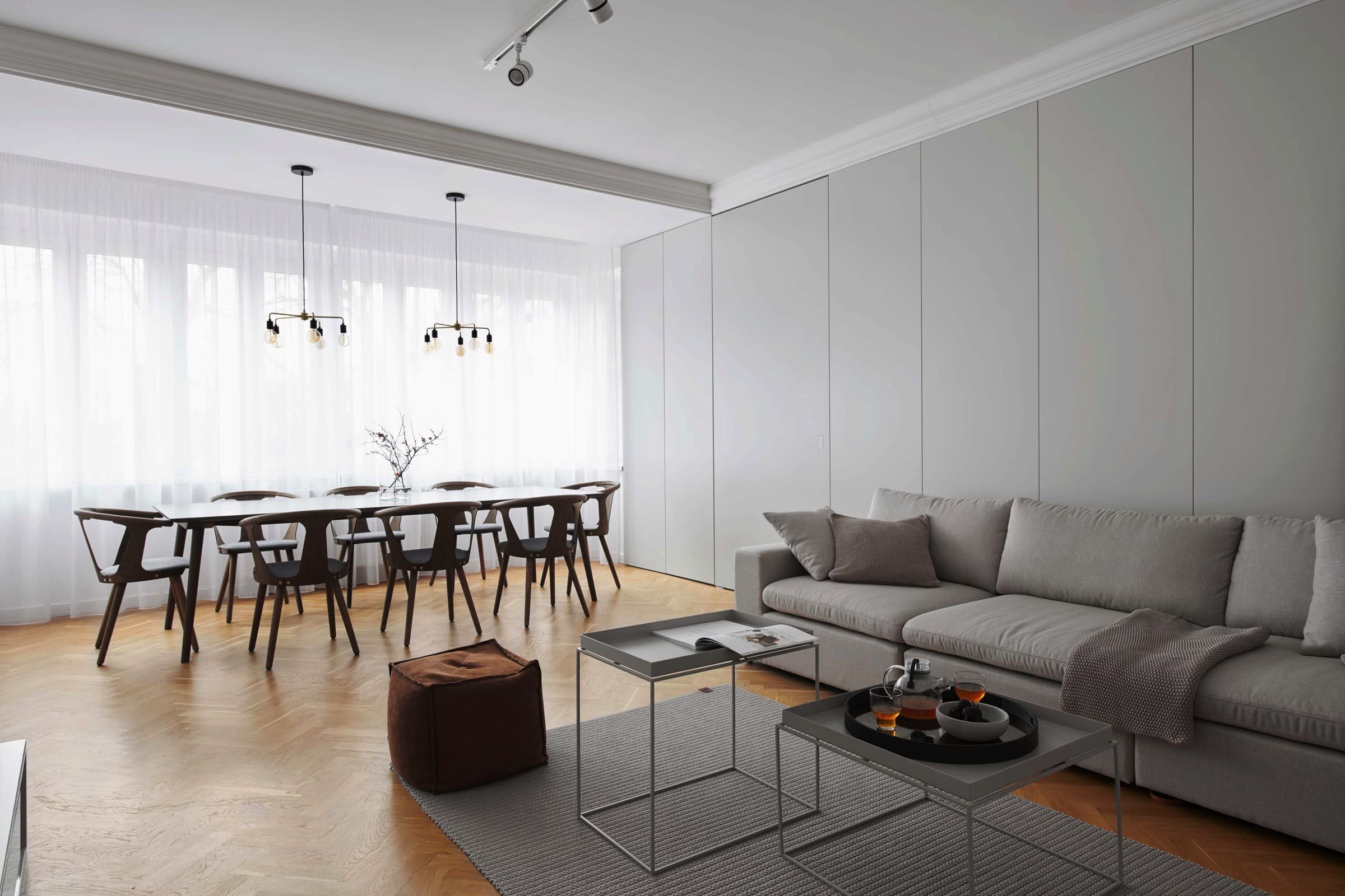 Náročná rekonstrukce poválečného bytu s vysokými stropy