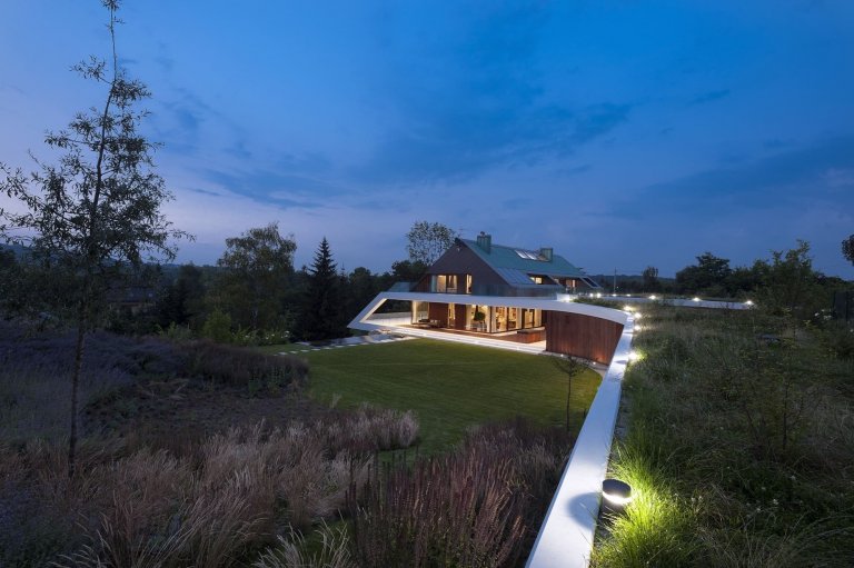 Nepraktický pozemek se stal výzvou pro nový rodinný dům