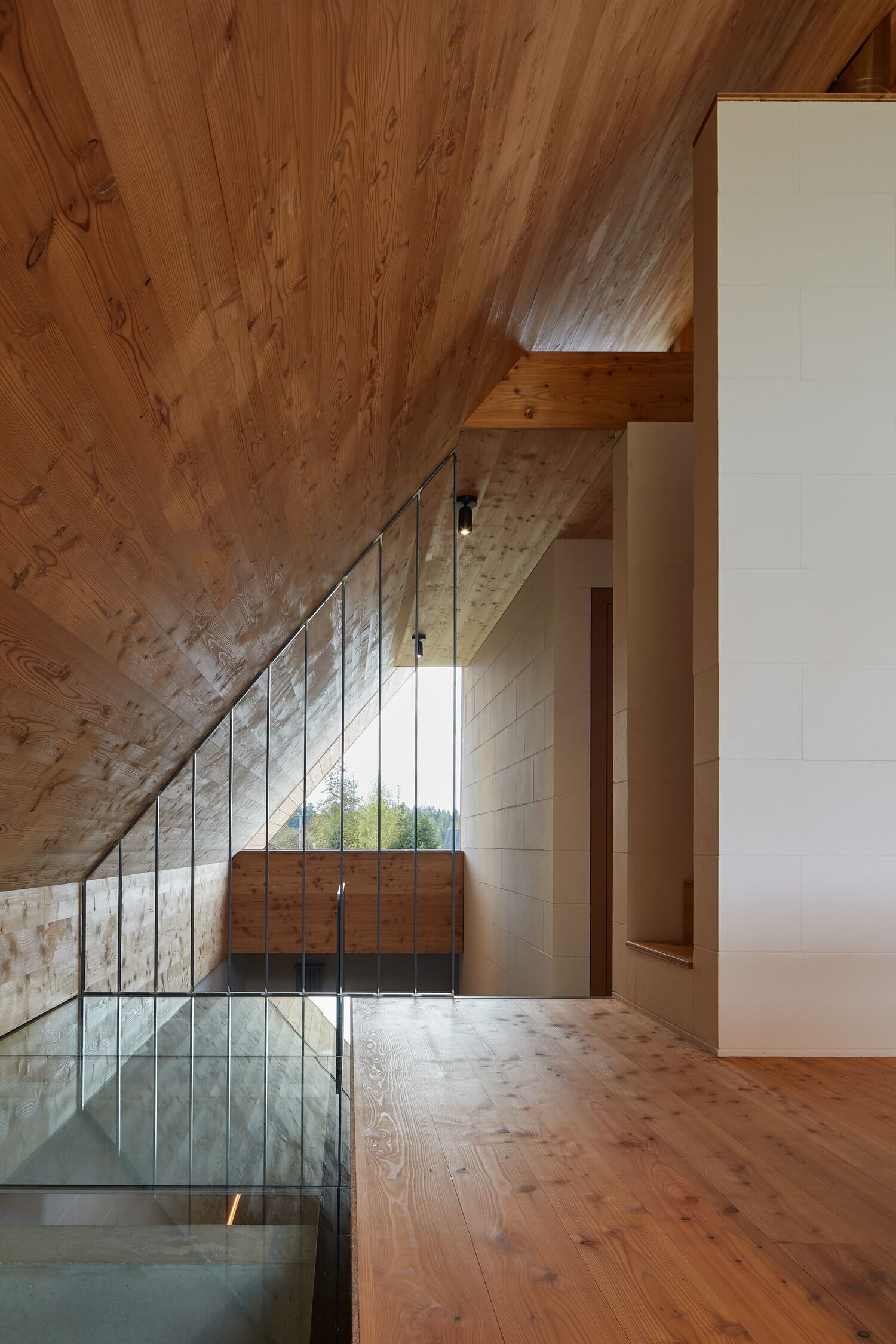 Netradičně tradiční chalupa v idylické horské krajině