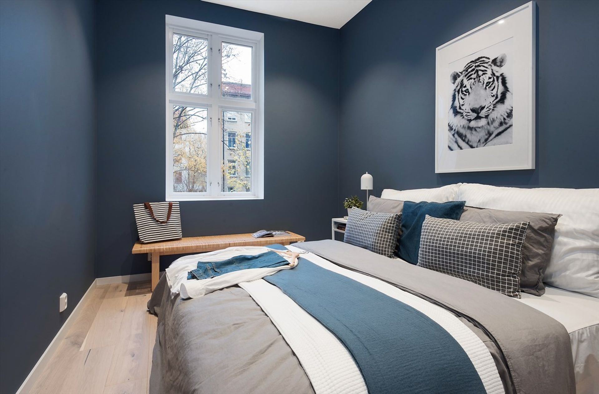 Norský interiér s cihlovou zdí