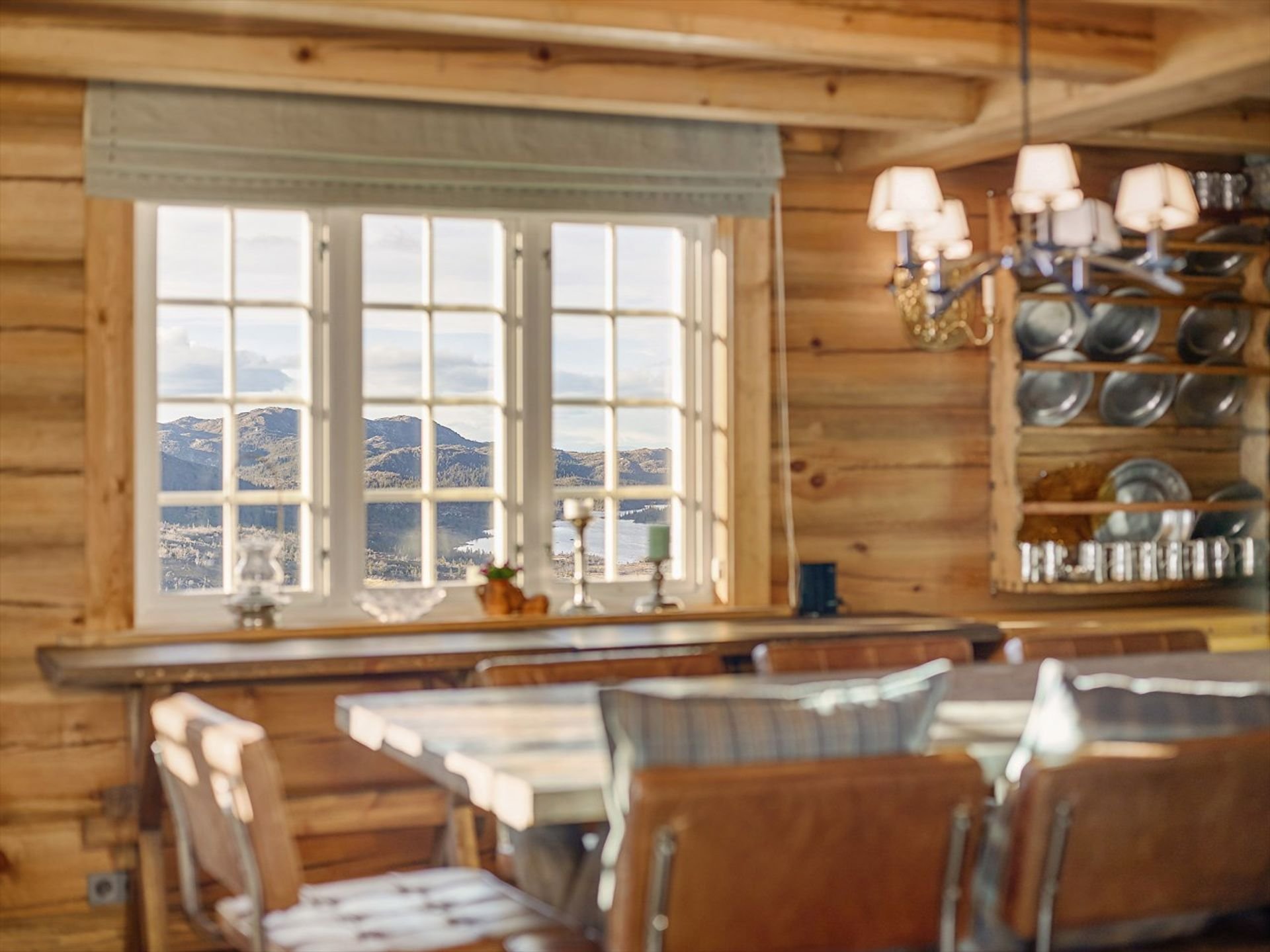 Norský srub s důrazem na řezbářskou práci