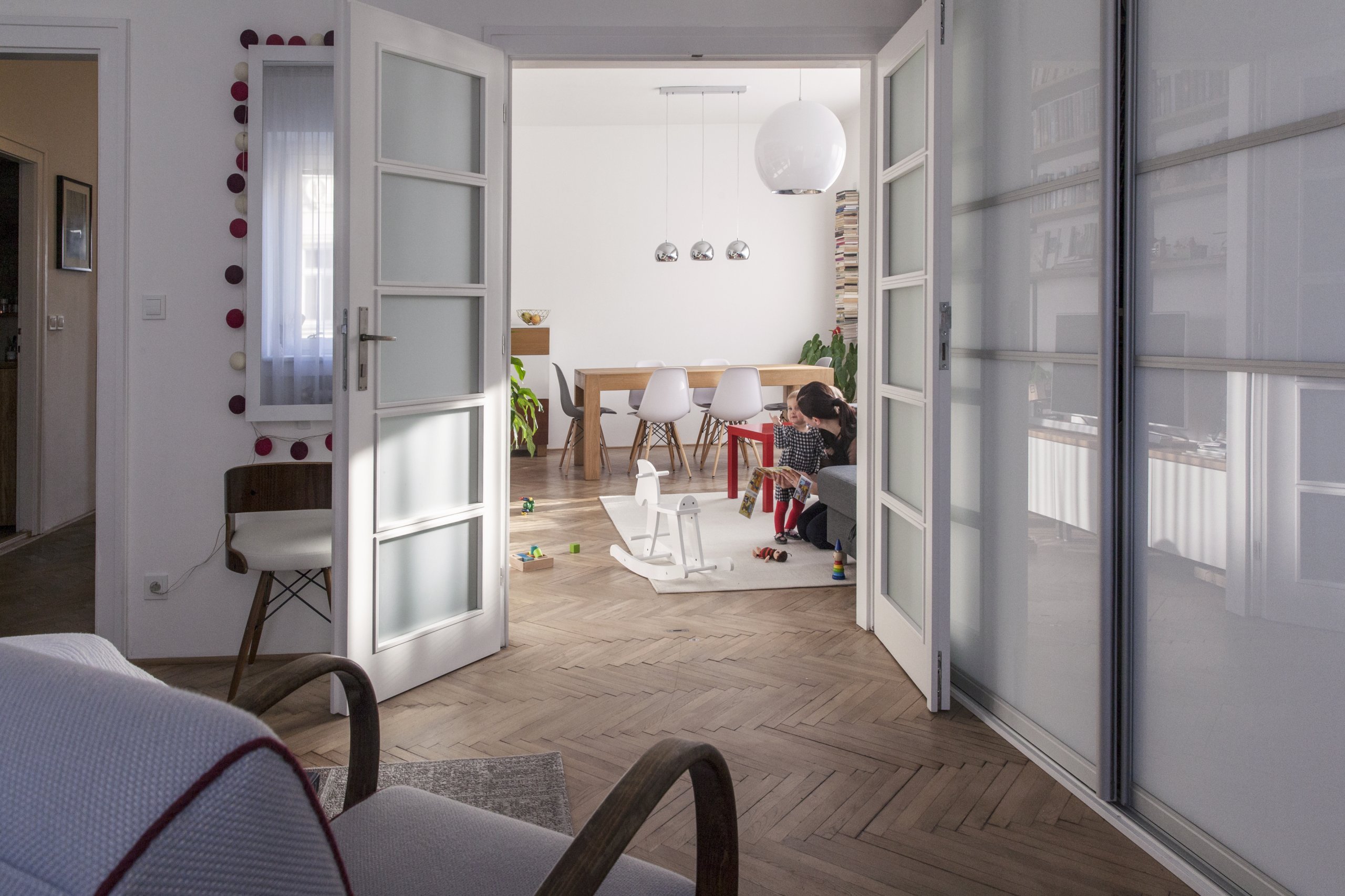 Nový domov pro Jendu, Marušku, Terezku a Rozárku