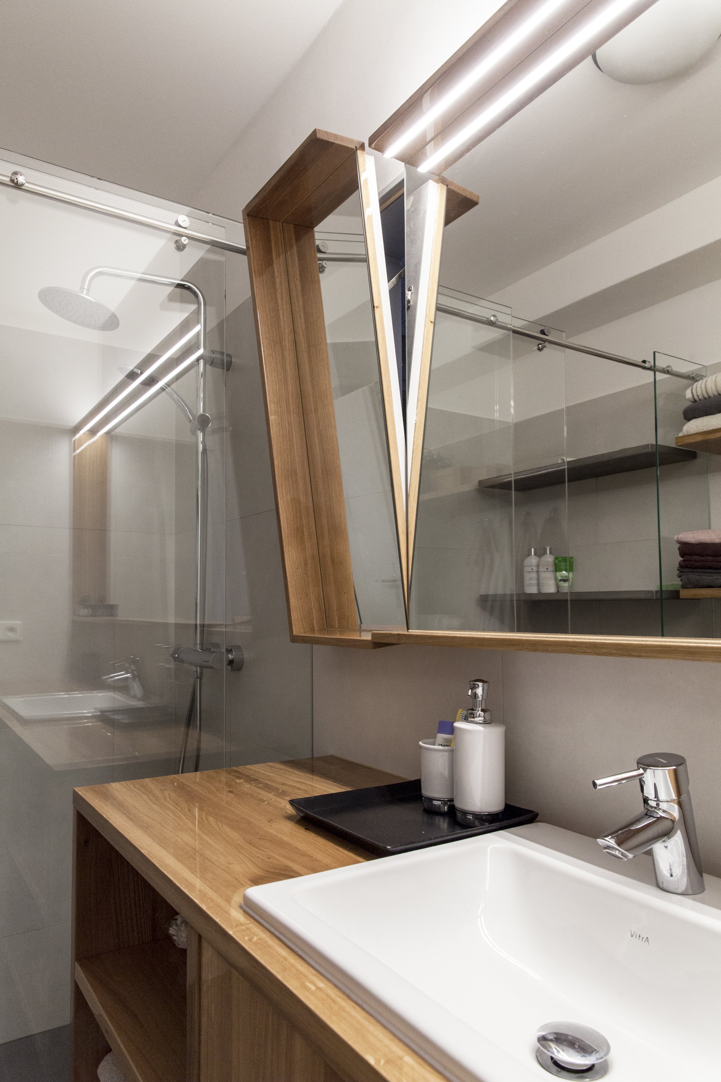 Nový domov pro Jendu, Marušku, Terezku a Rozárku