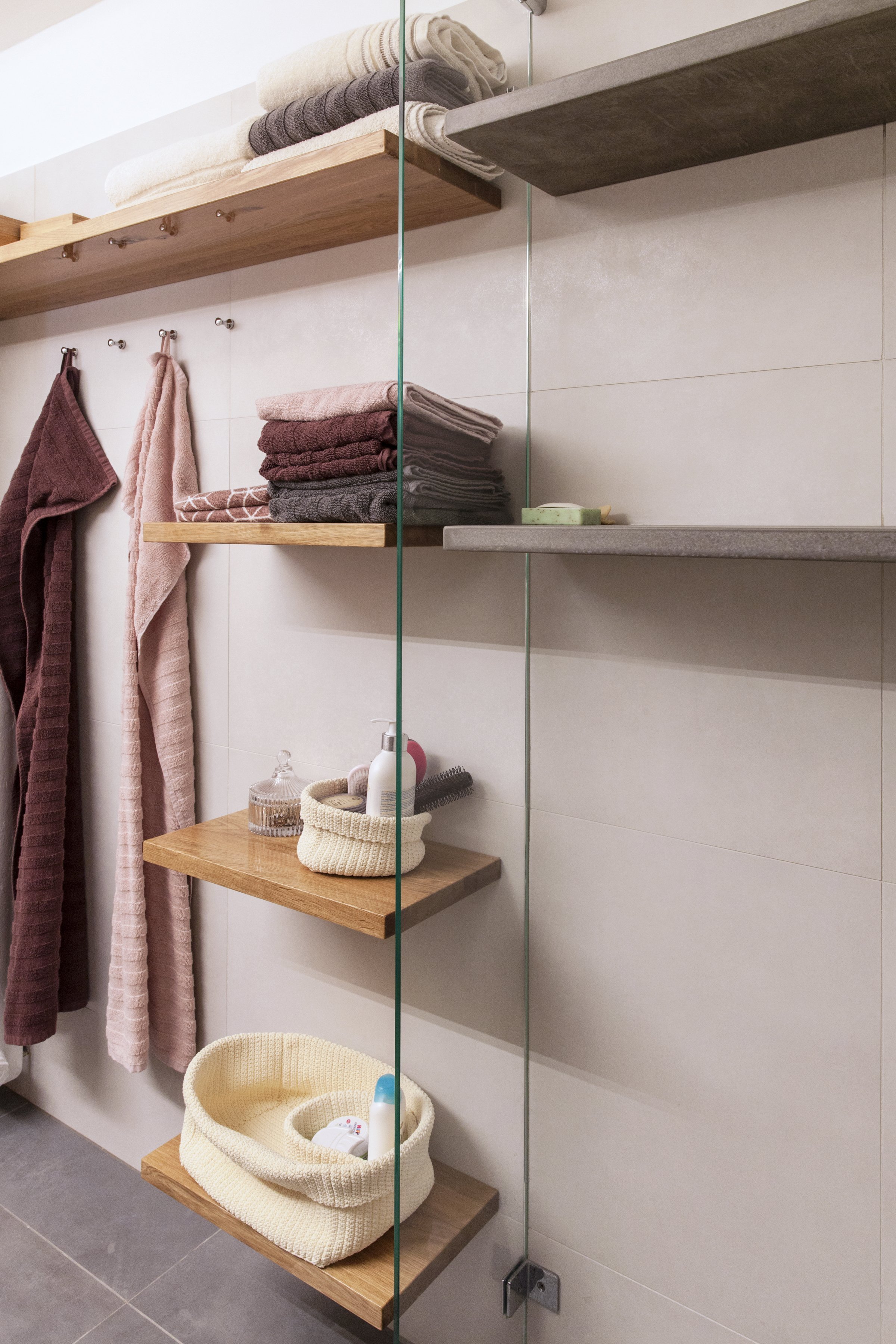 Nový domov pro Jendu, Marušku, Terezku a Rozárku