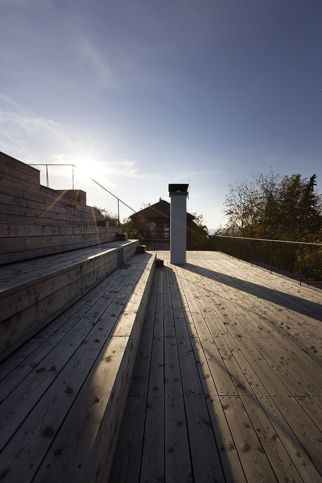 Originální dům na svažitém pozemku