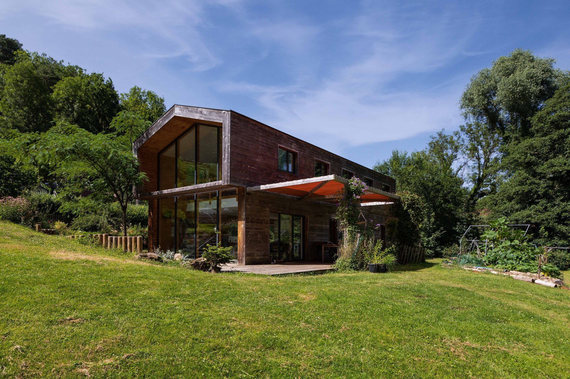 Pasivní dům plný světla a výhledů do zahrady