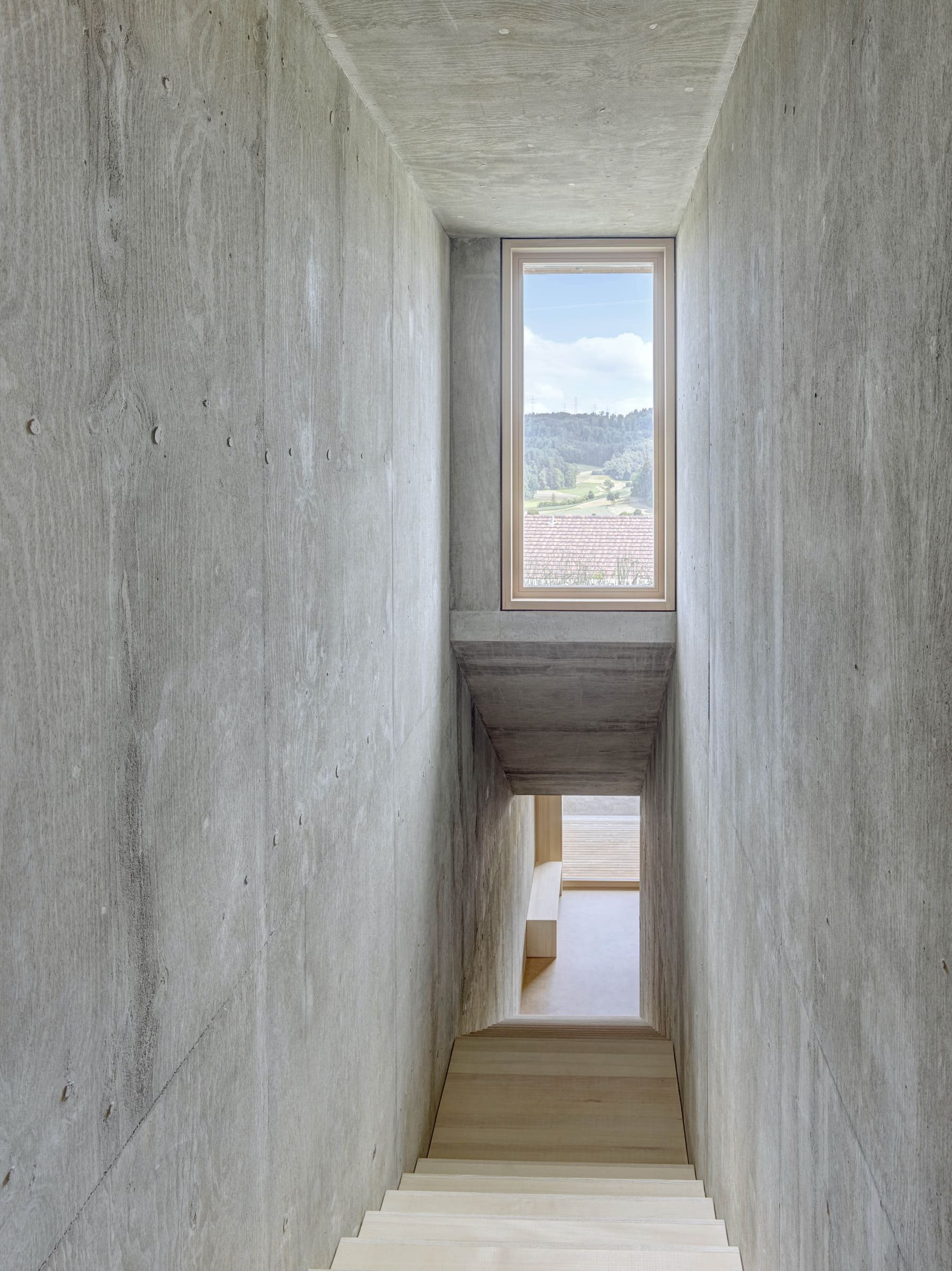 Pasivní rodinný dům ve strmém svahu