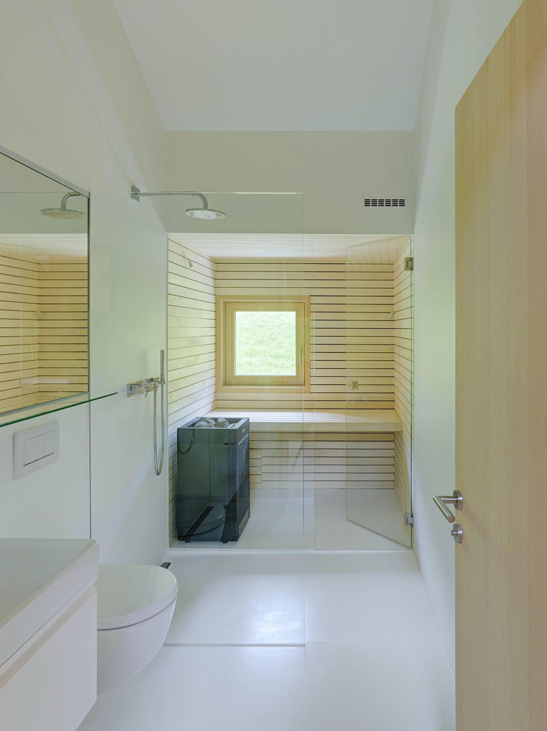 Pasivní rodinný dům ve strmém svahu