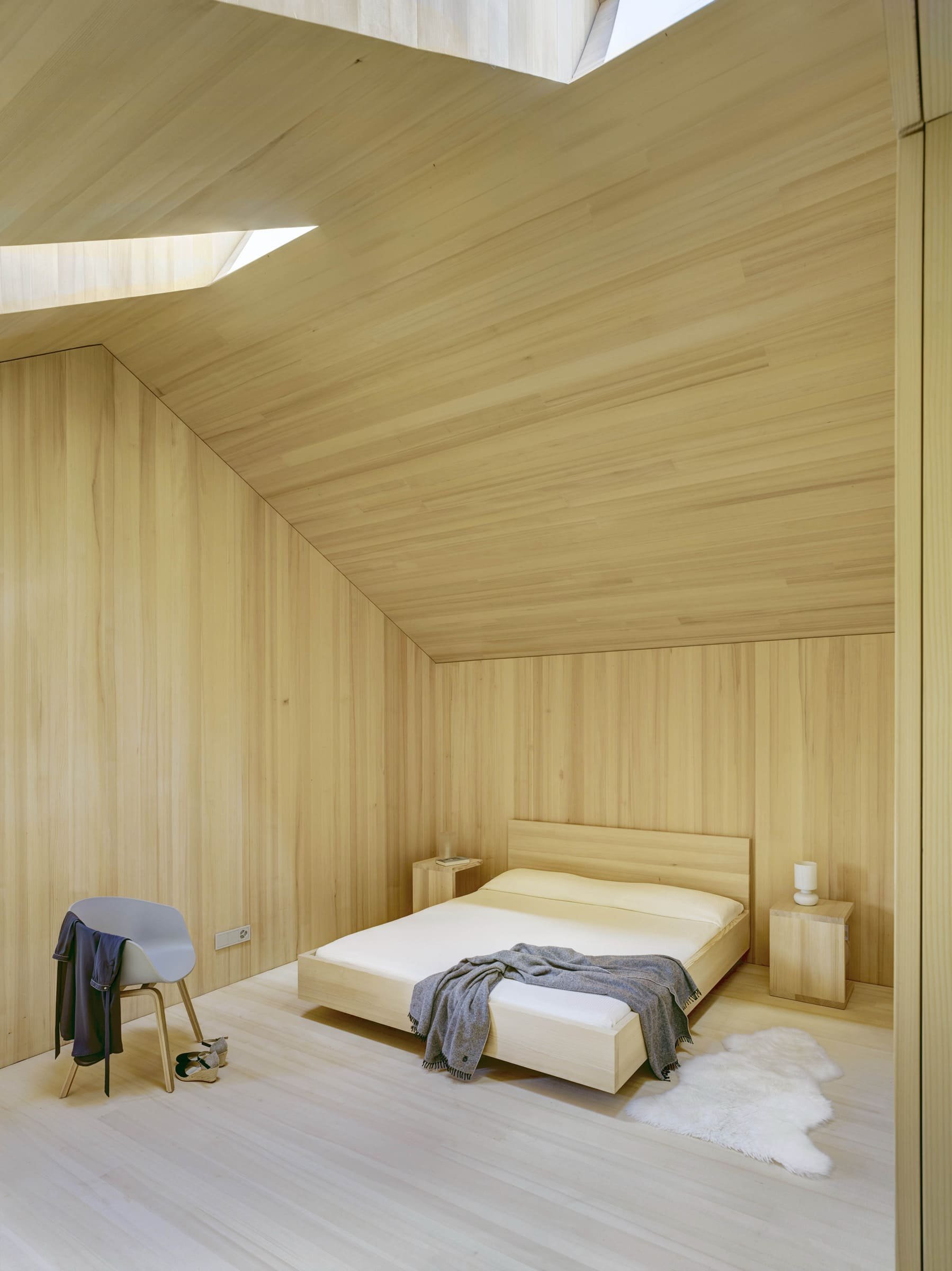 Pasivní rodinný dům ve strmém svahu