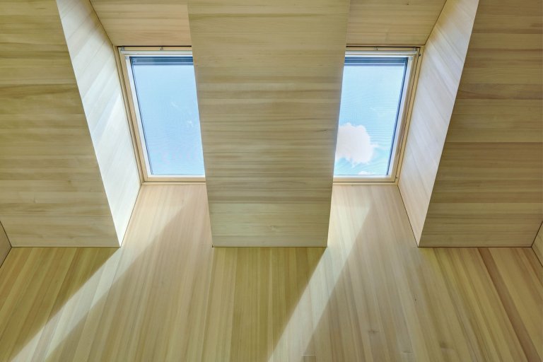 Pasivní rodinný dům ve strmém svahu