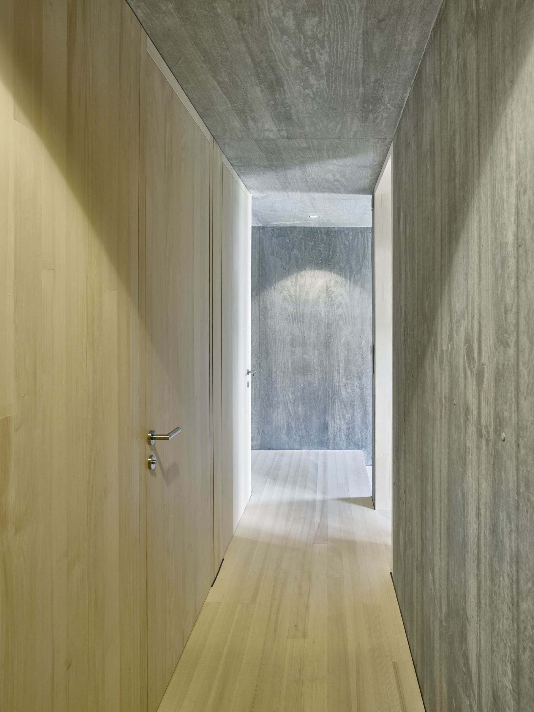 Pasivní rodinný dům ve strmém svahu