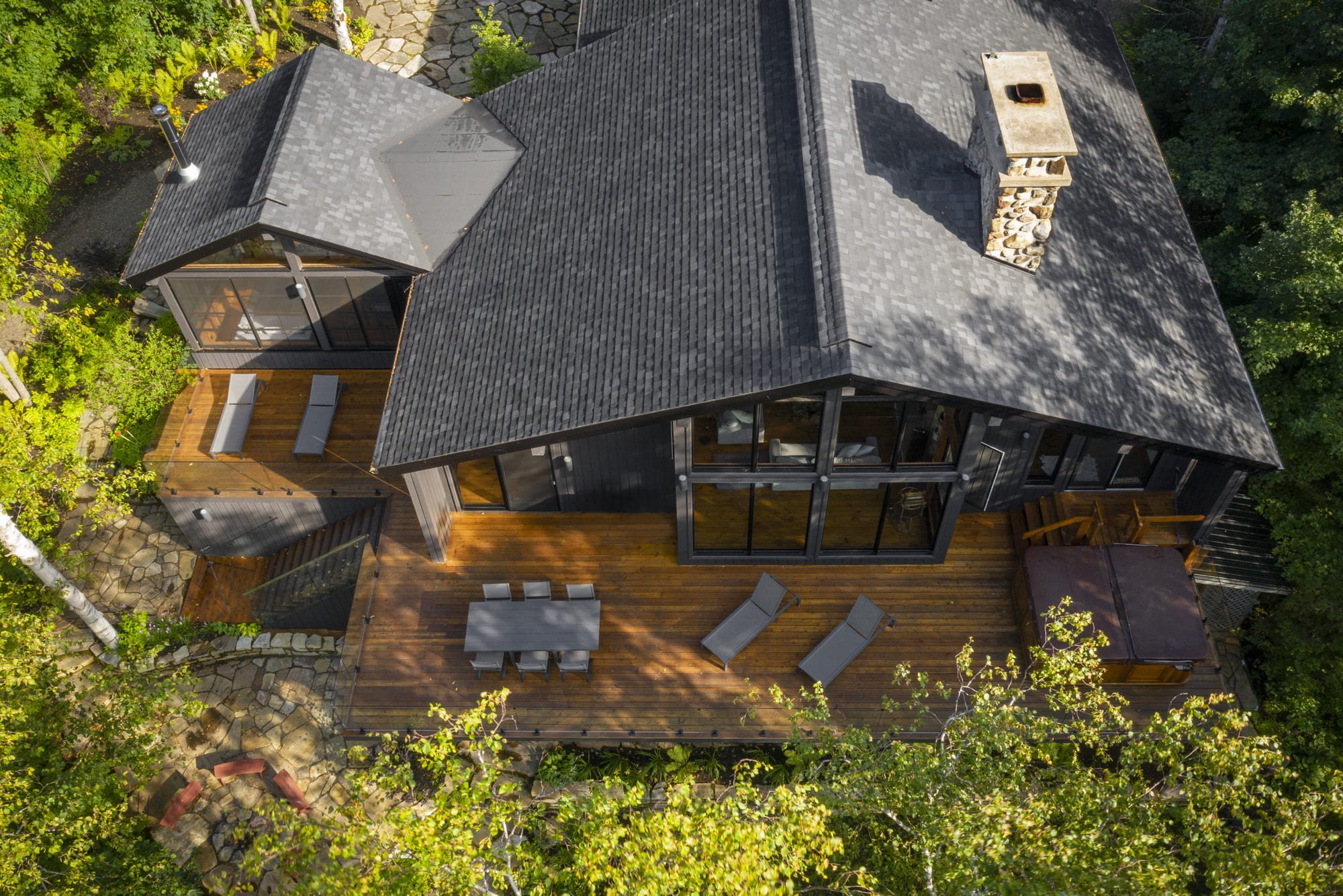 Po rekonstrukci je ze starého domu úžasná chata