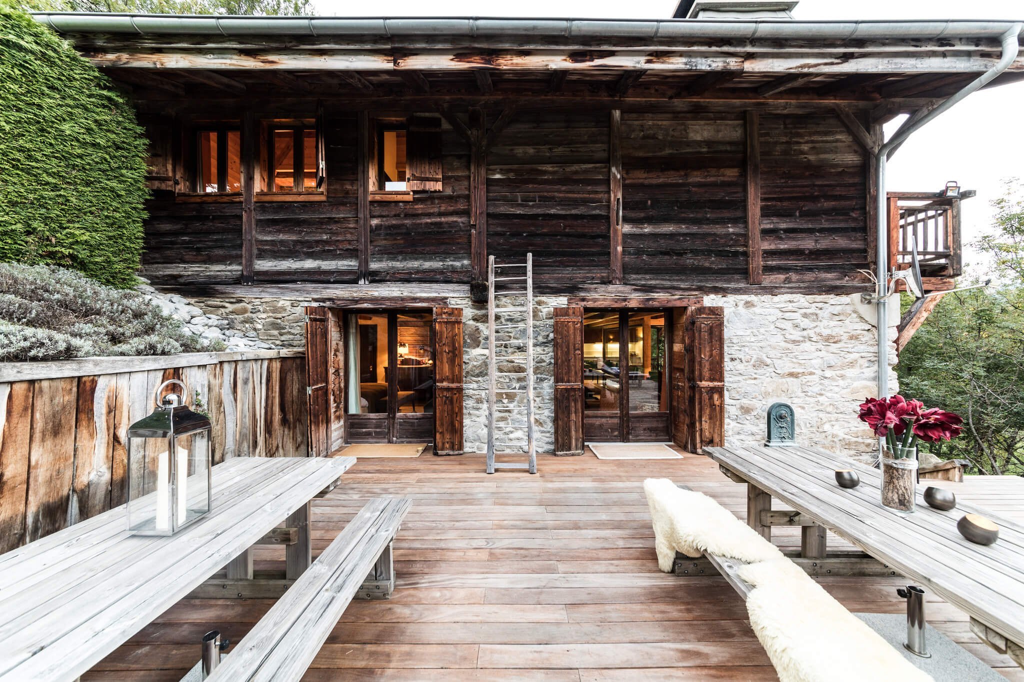 Pohádková chata v Alpách stojí v létě za návštěvu