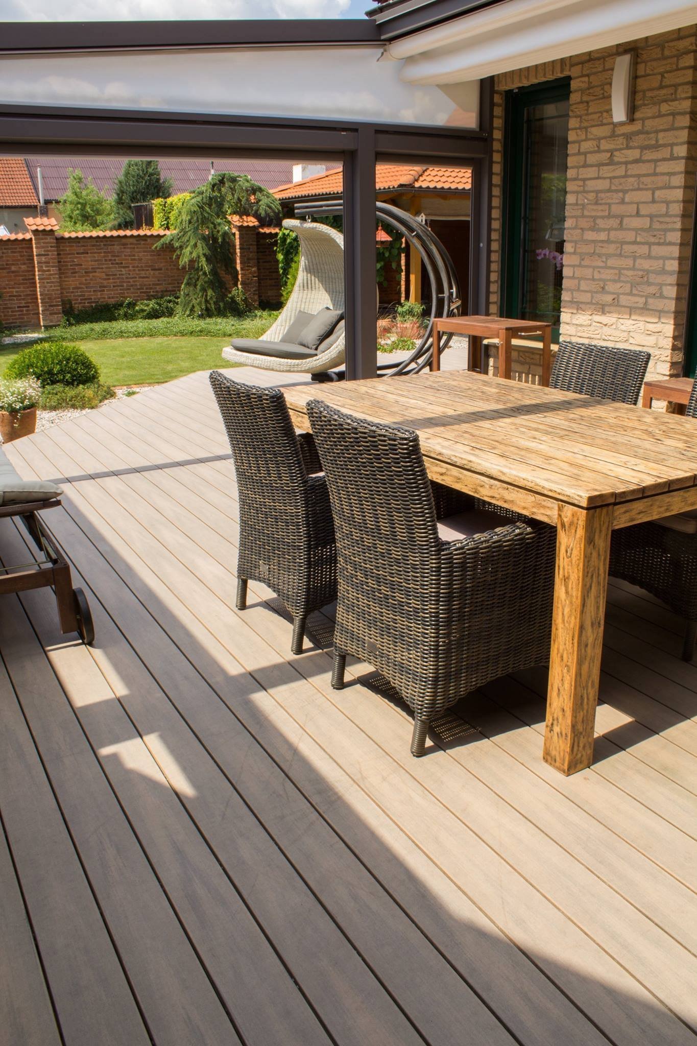 Pořiďte si bezúdržbovou terasu