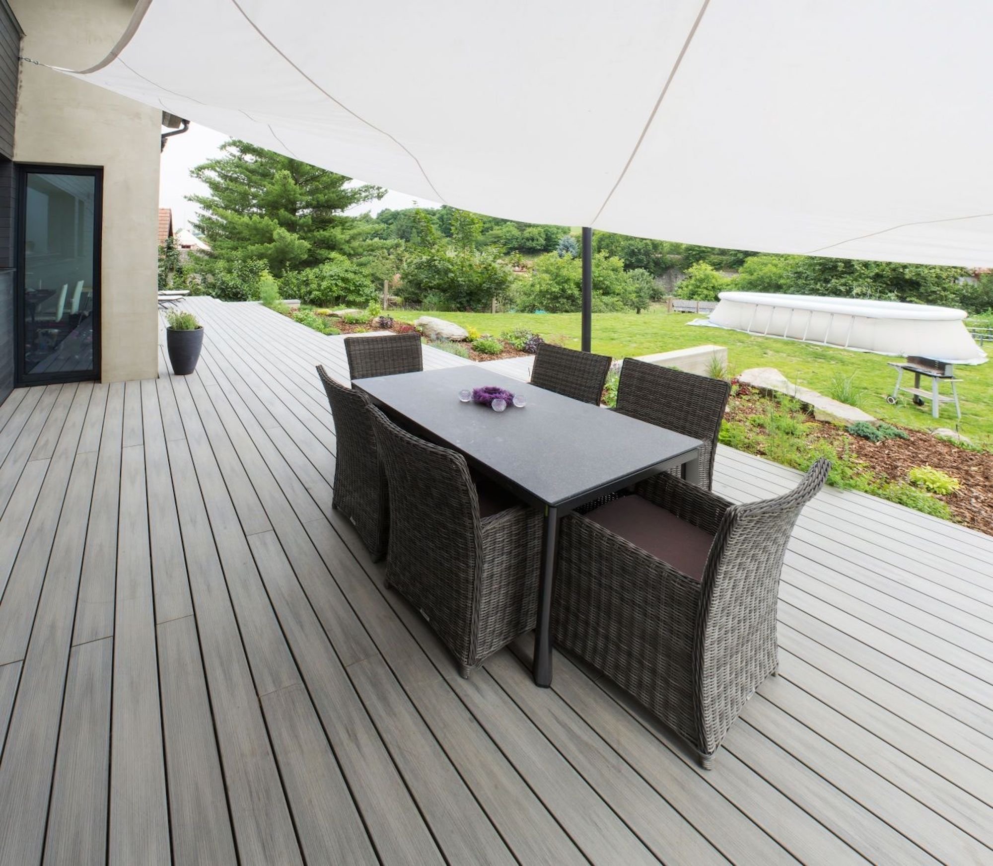 Pořiďte si bezúdržbovou terasu