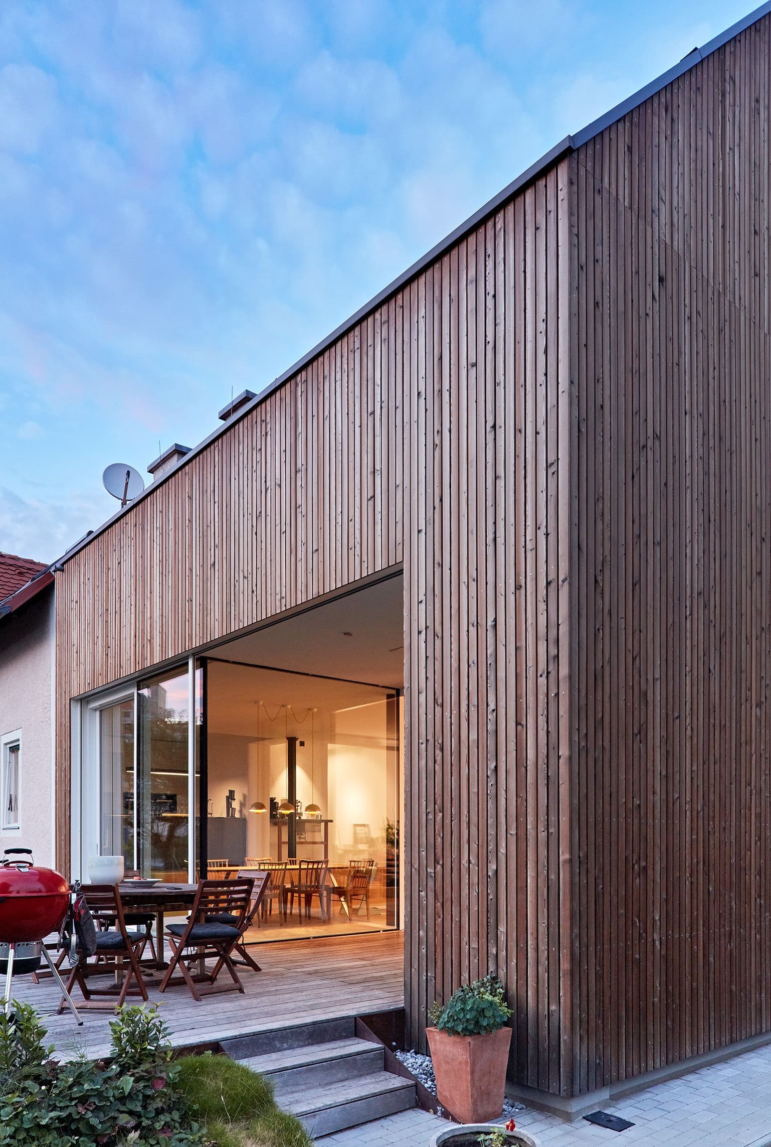 Přístavba rozšířila dům o obytný prostor s kuchyní