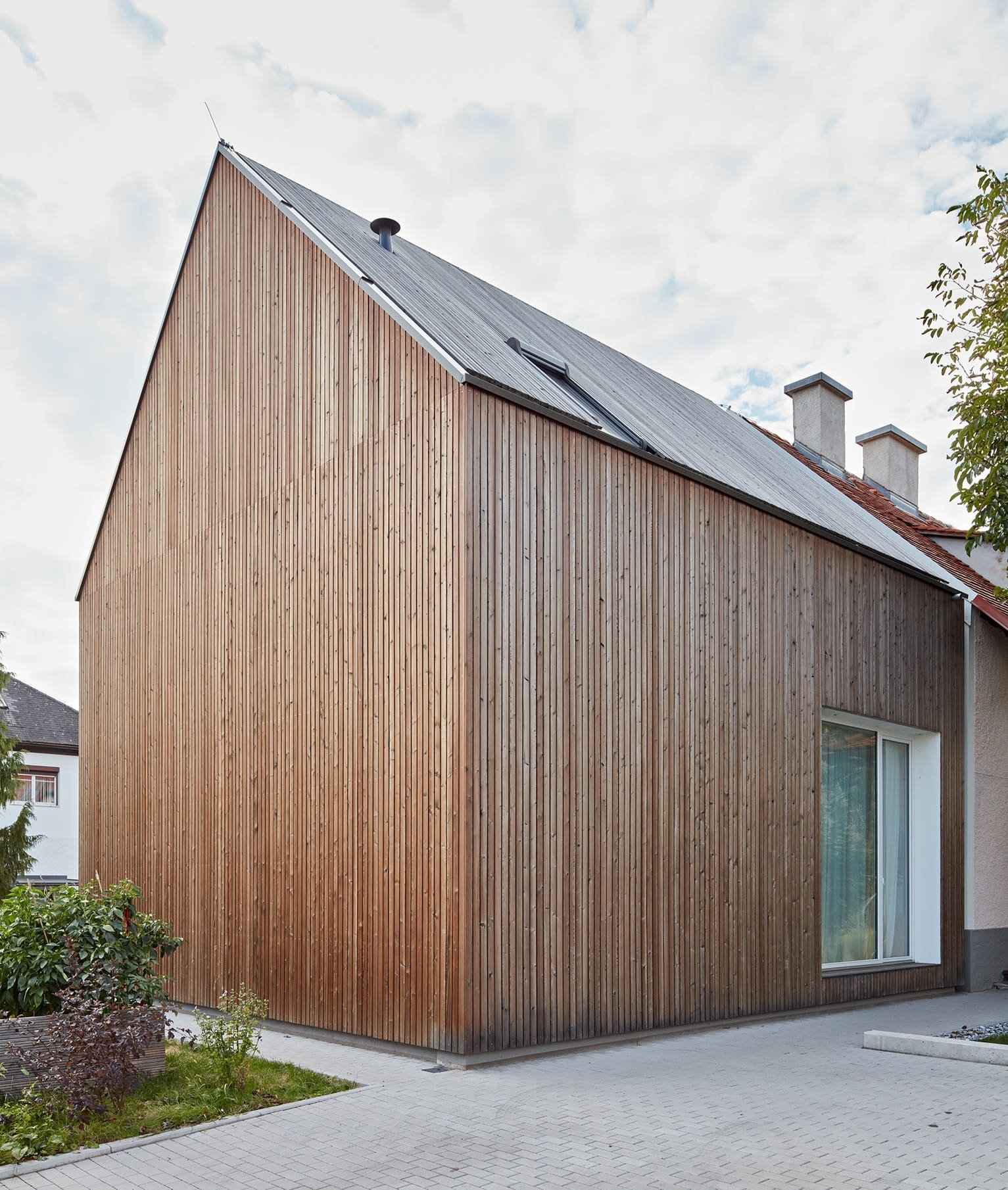 Přístavba rozšířila dům o obytný prostor s kuchyní