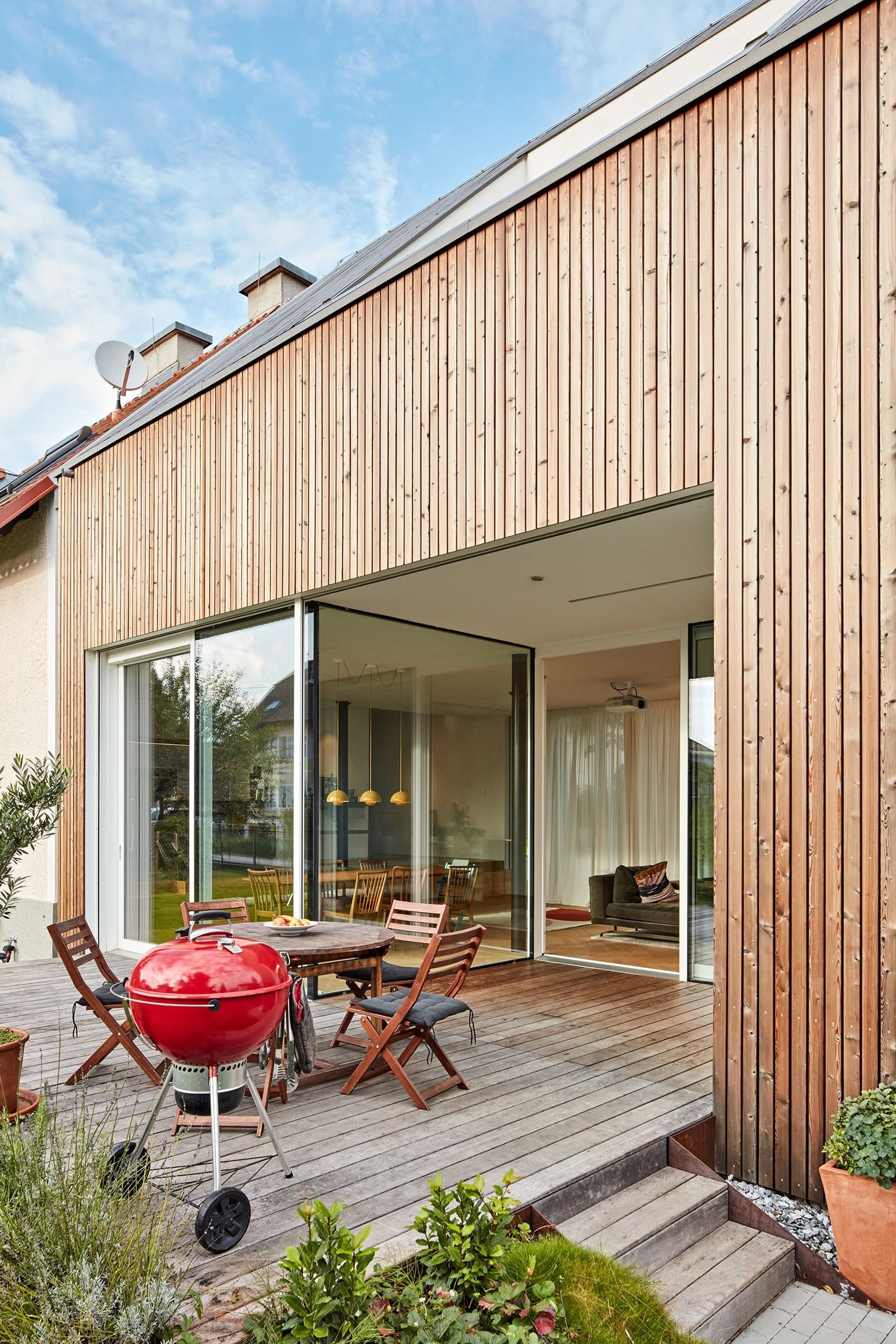 Přístavba rozšířila dům o obytný prostor s kuchyní