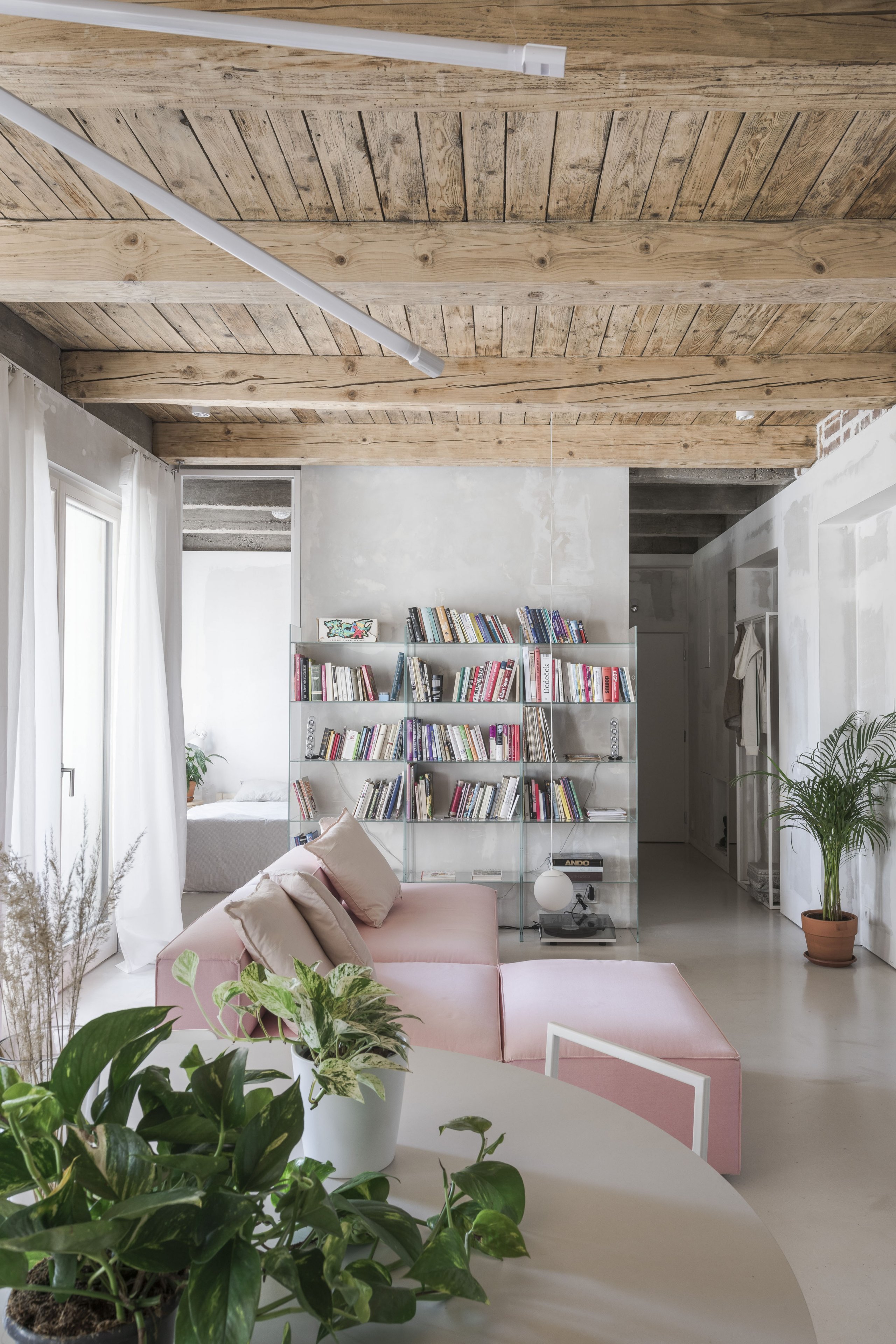 Průzračný byt s pastelovými odstíny