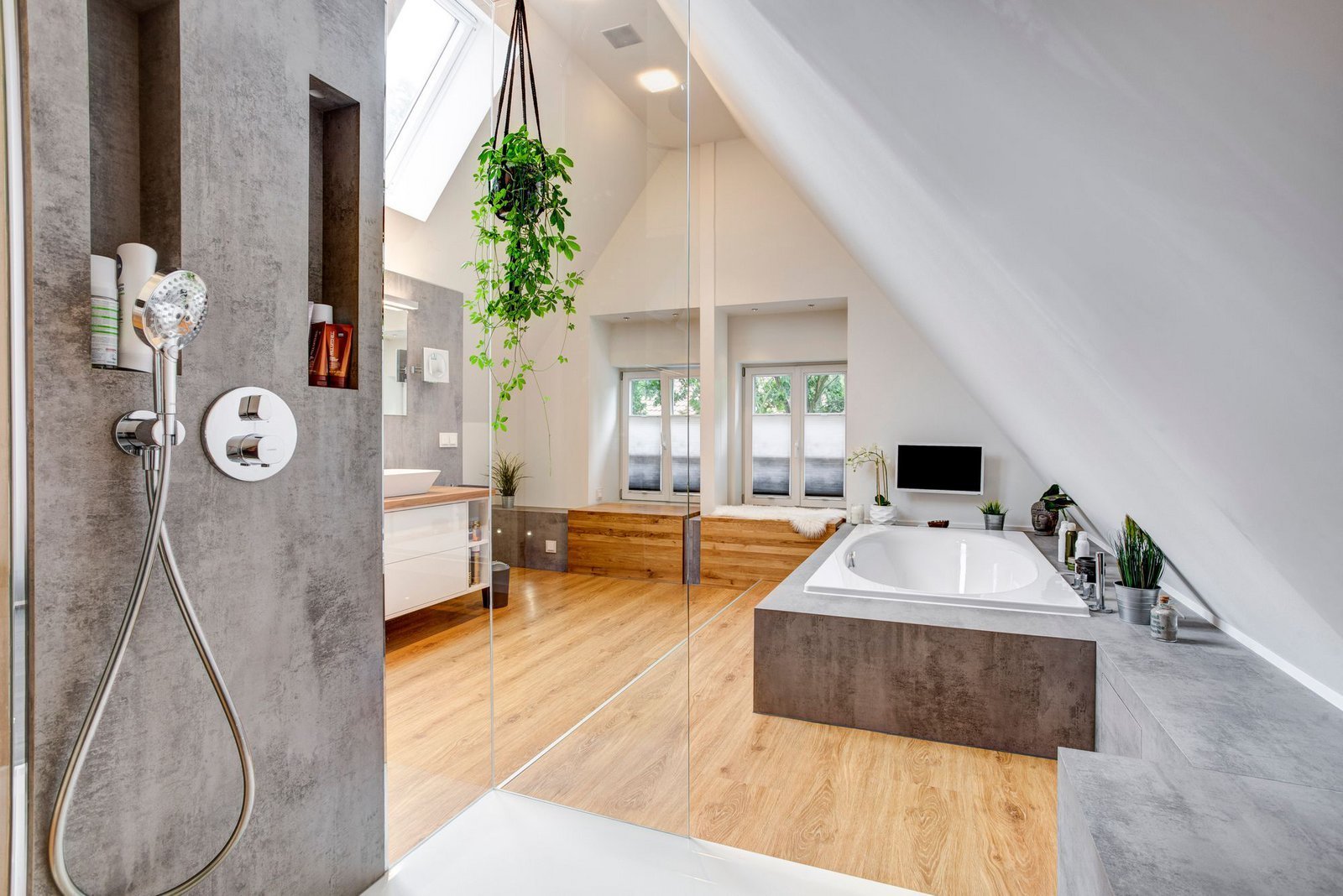 Půvabný podkrovní byt v hrázděném domě