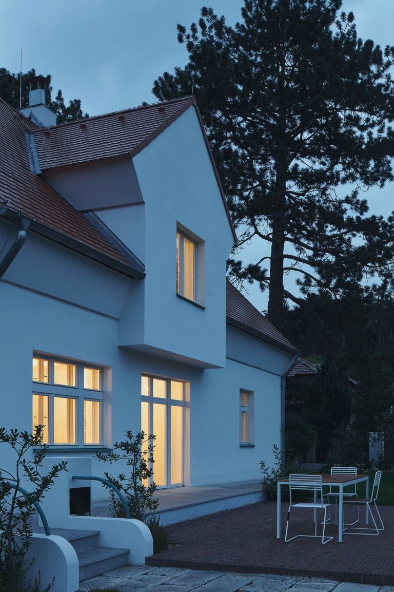 Rekonstrukce prvorepublikové vily s fontánou