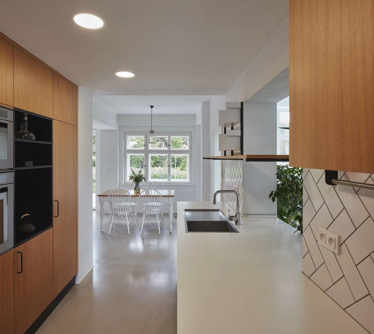 Rekonstrukce prvorepublikové vily s fontánou