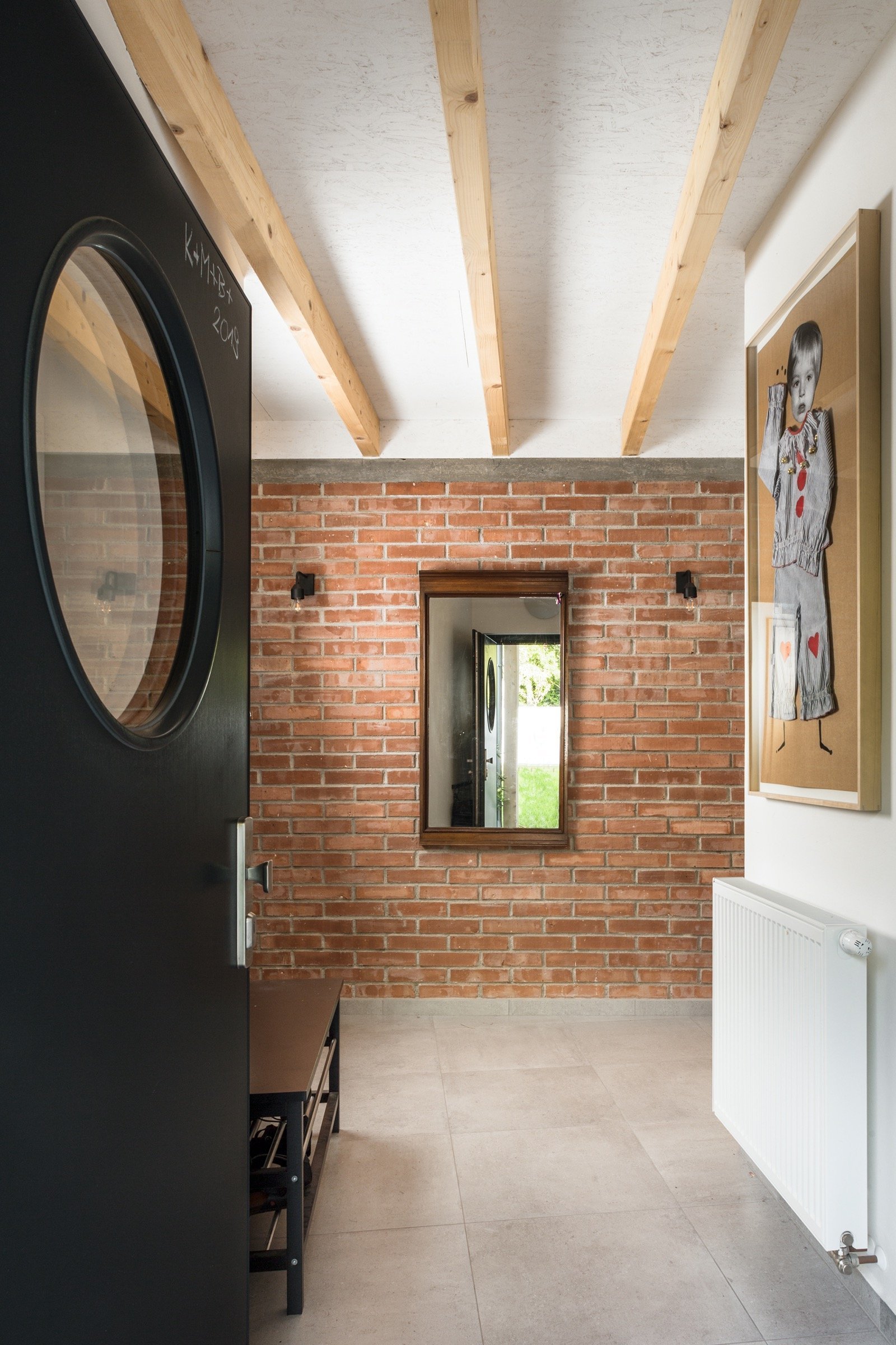 Rekonstrukce stoletého rodinného domu se stodolou