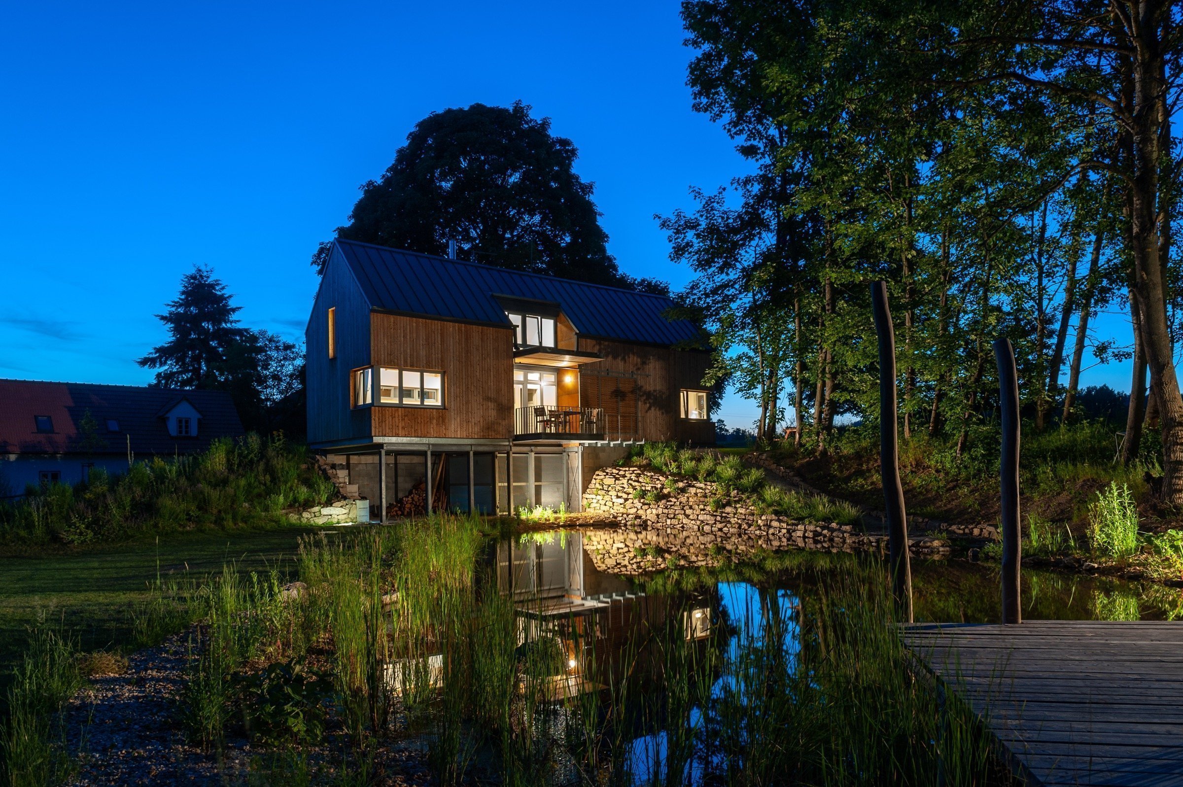 Rekreační dům s jezírkem v České Kanadě