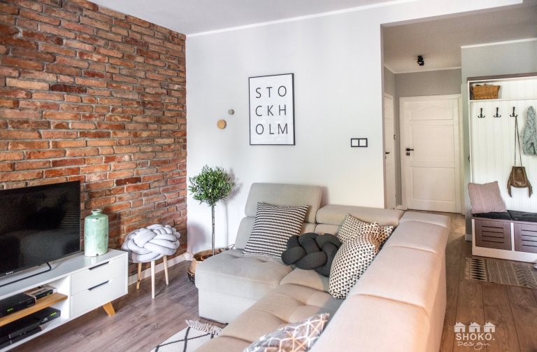 Retro se skandinávskými prvky a růžovými akcenty