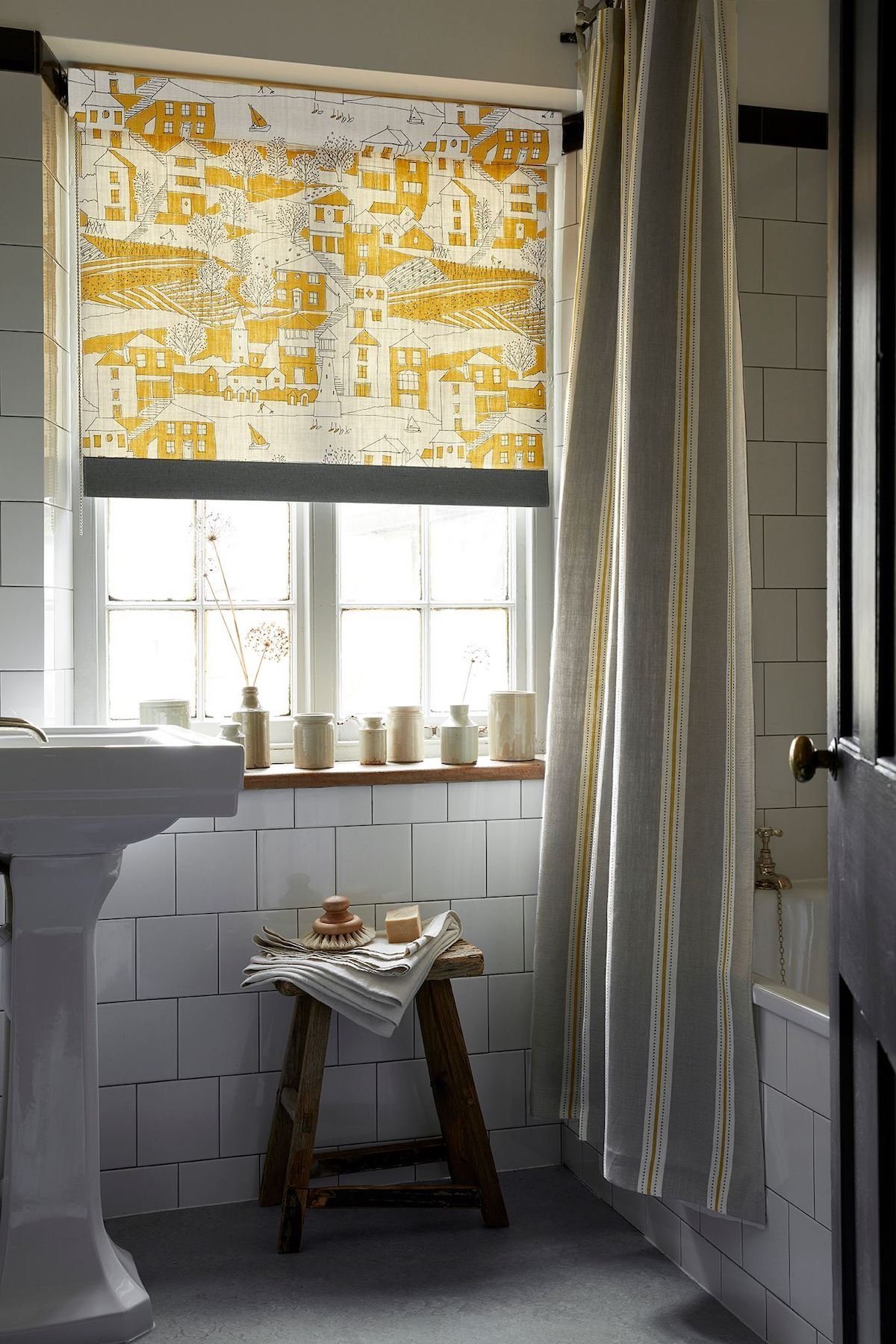 Římské rolety – elegantní zastínění vašeho interiéru