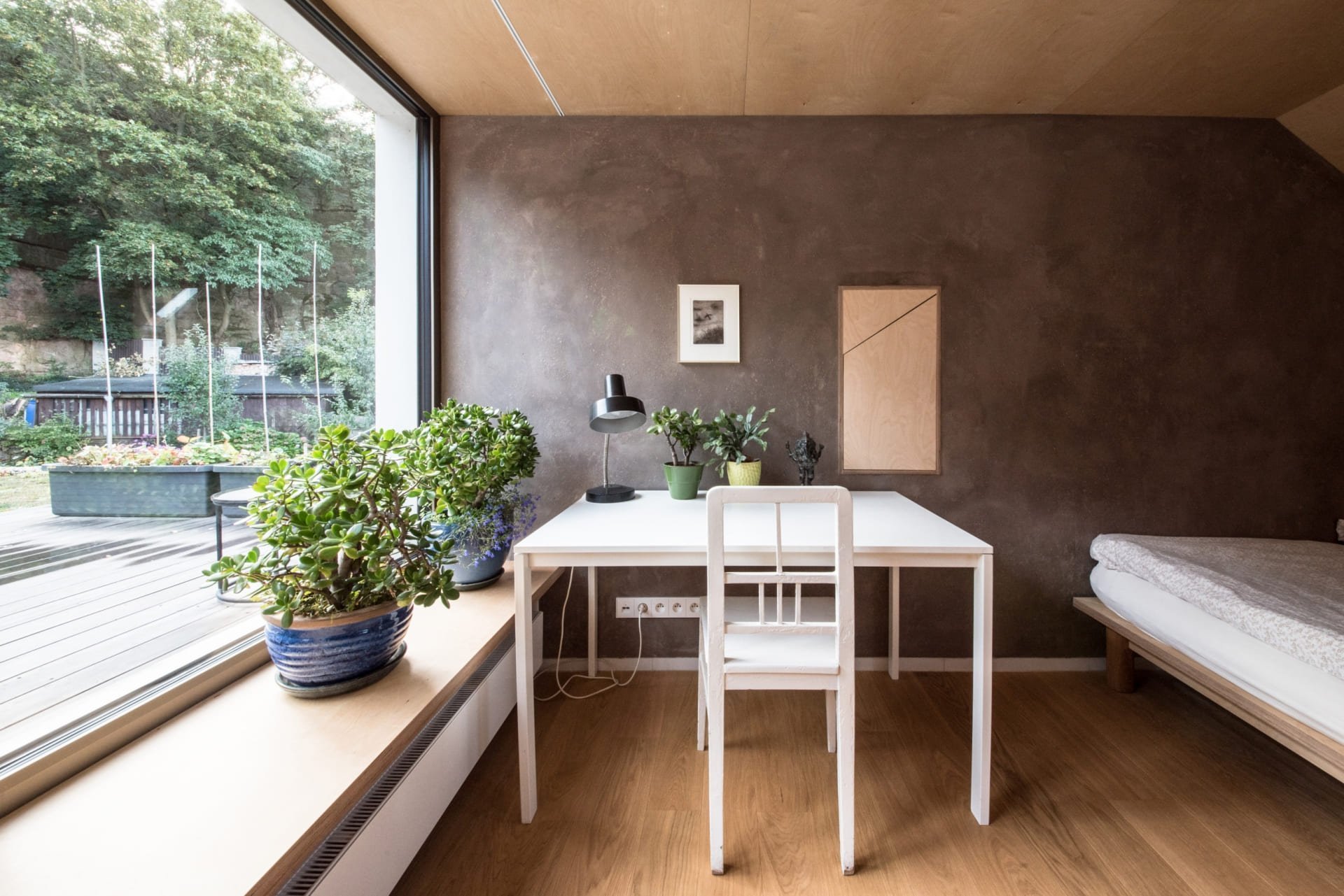 Rodinný dům na dně zavřeného lomu