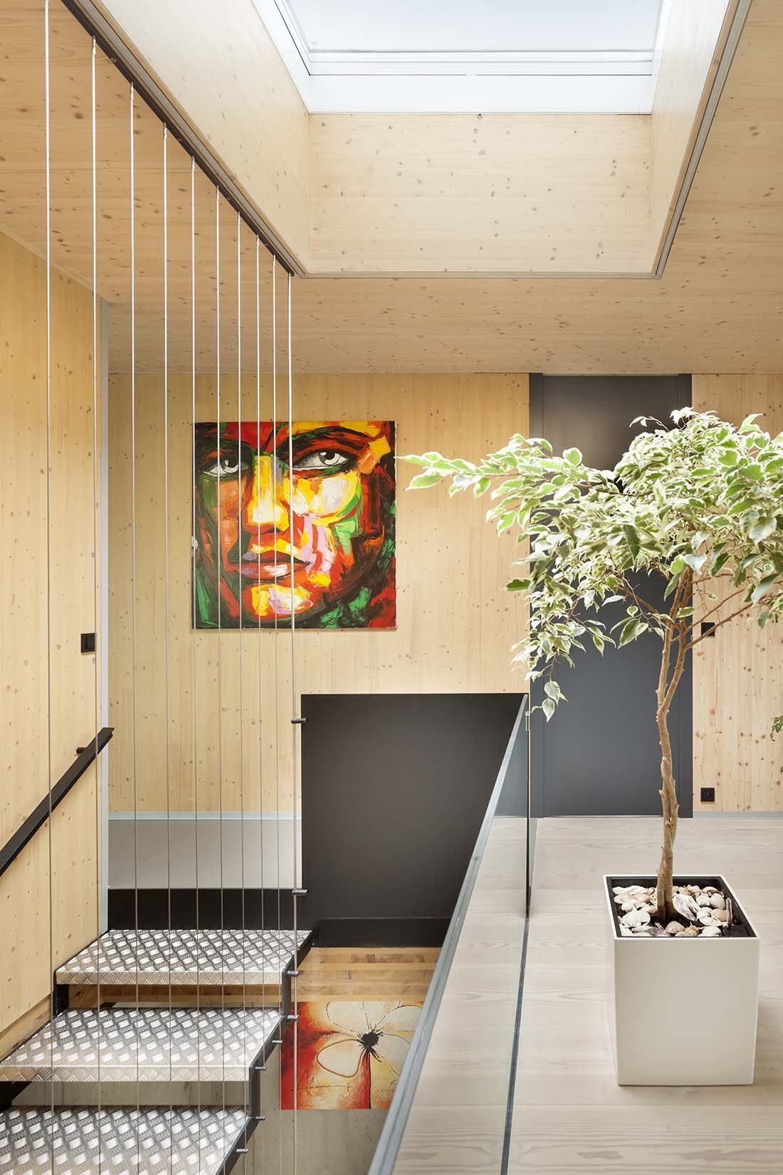 Rodinný dům nad prudkým terénem