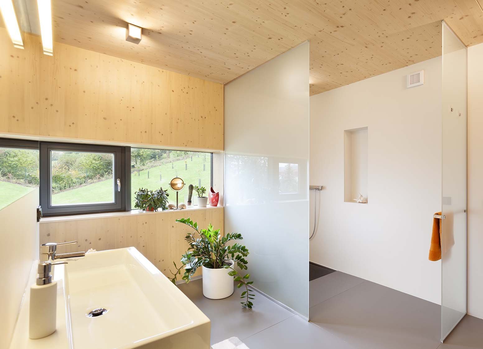 Rodinný dům nad prudkým terénem