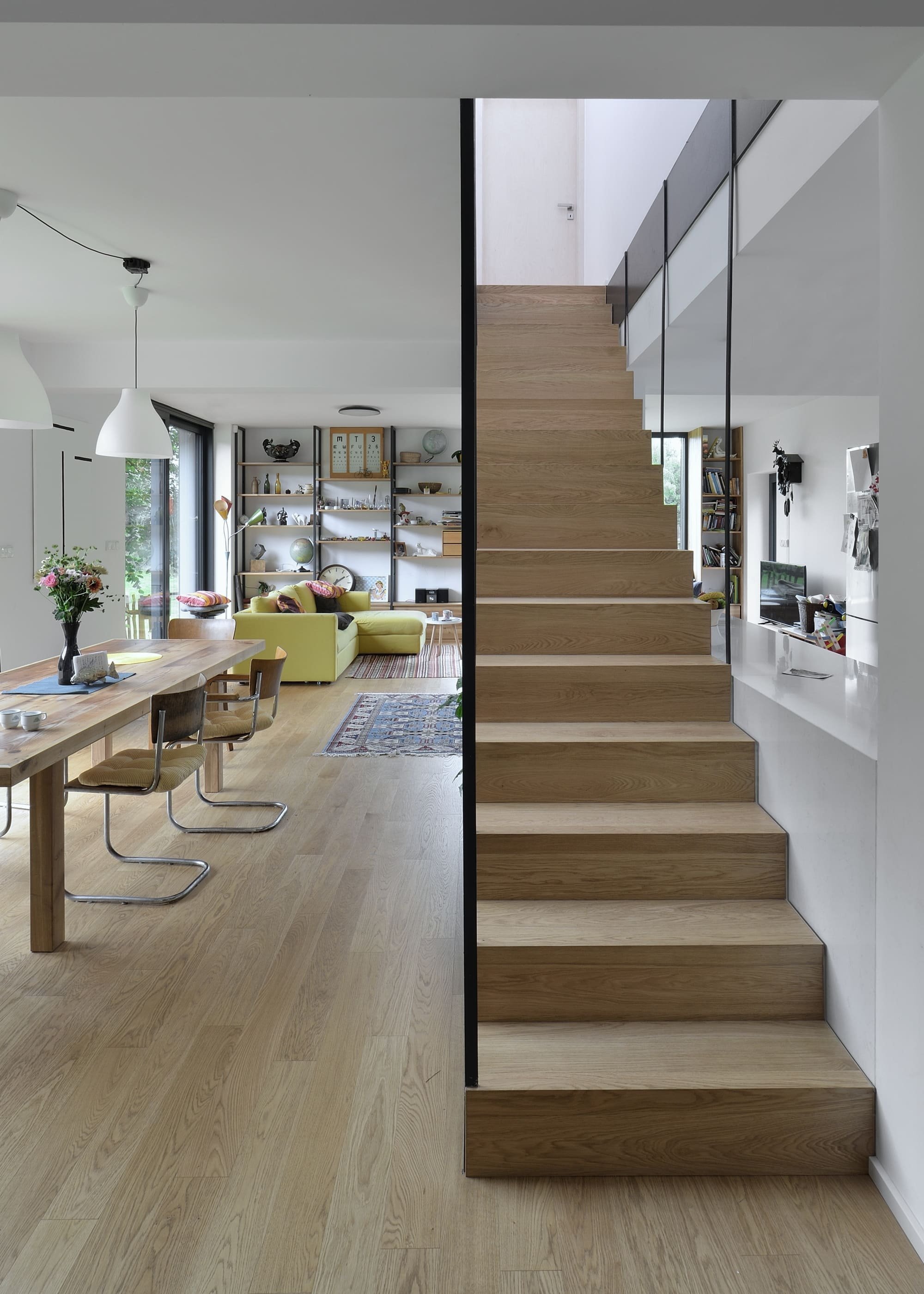 Rodinný dům se starou stodolou a vzrostlou lípou