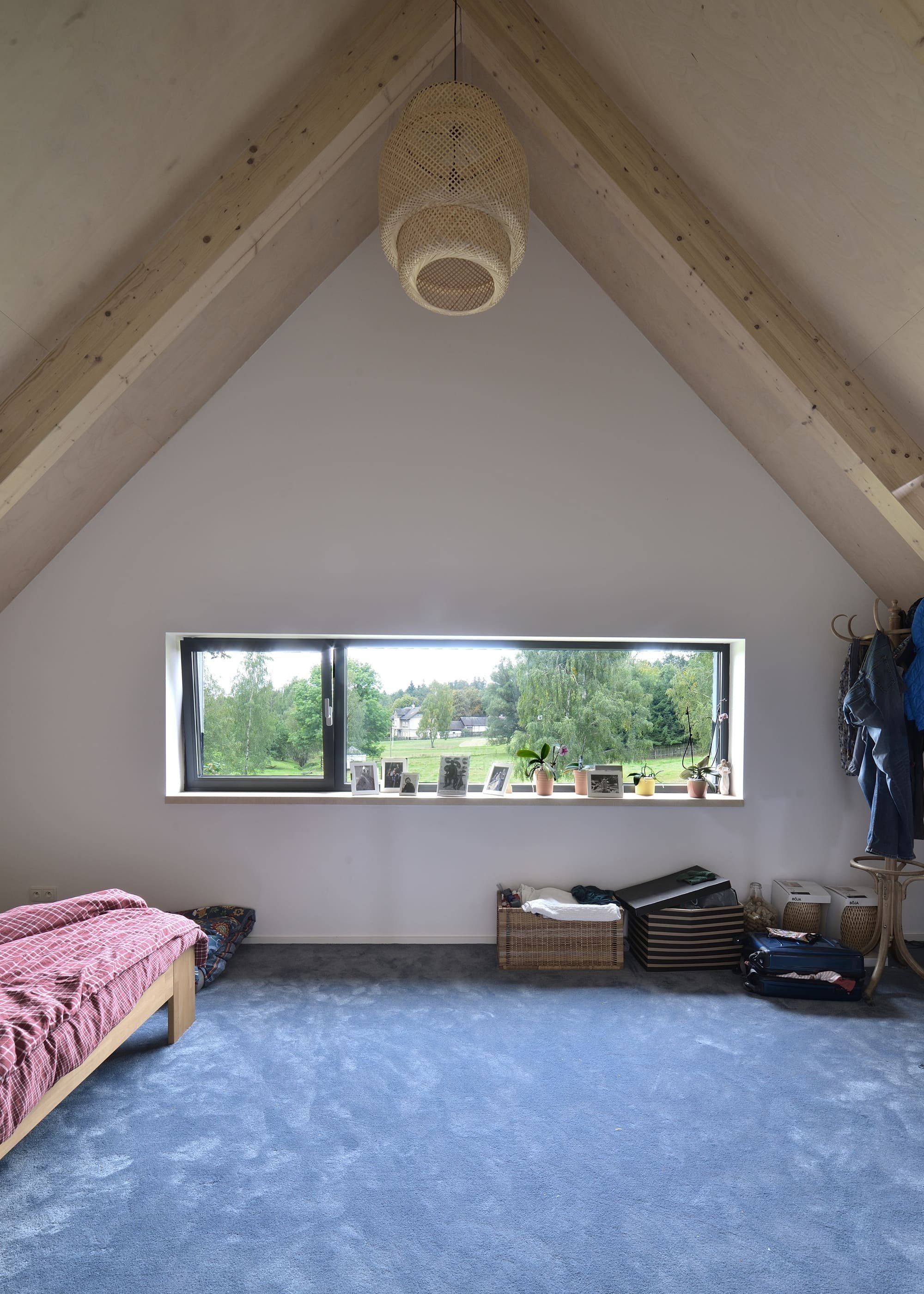 Rodinný dům se starou stodolou a vzrostlou lípou