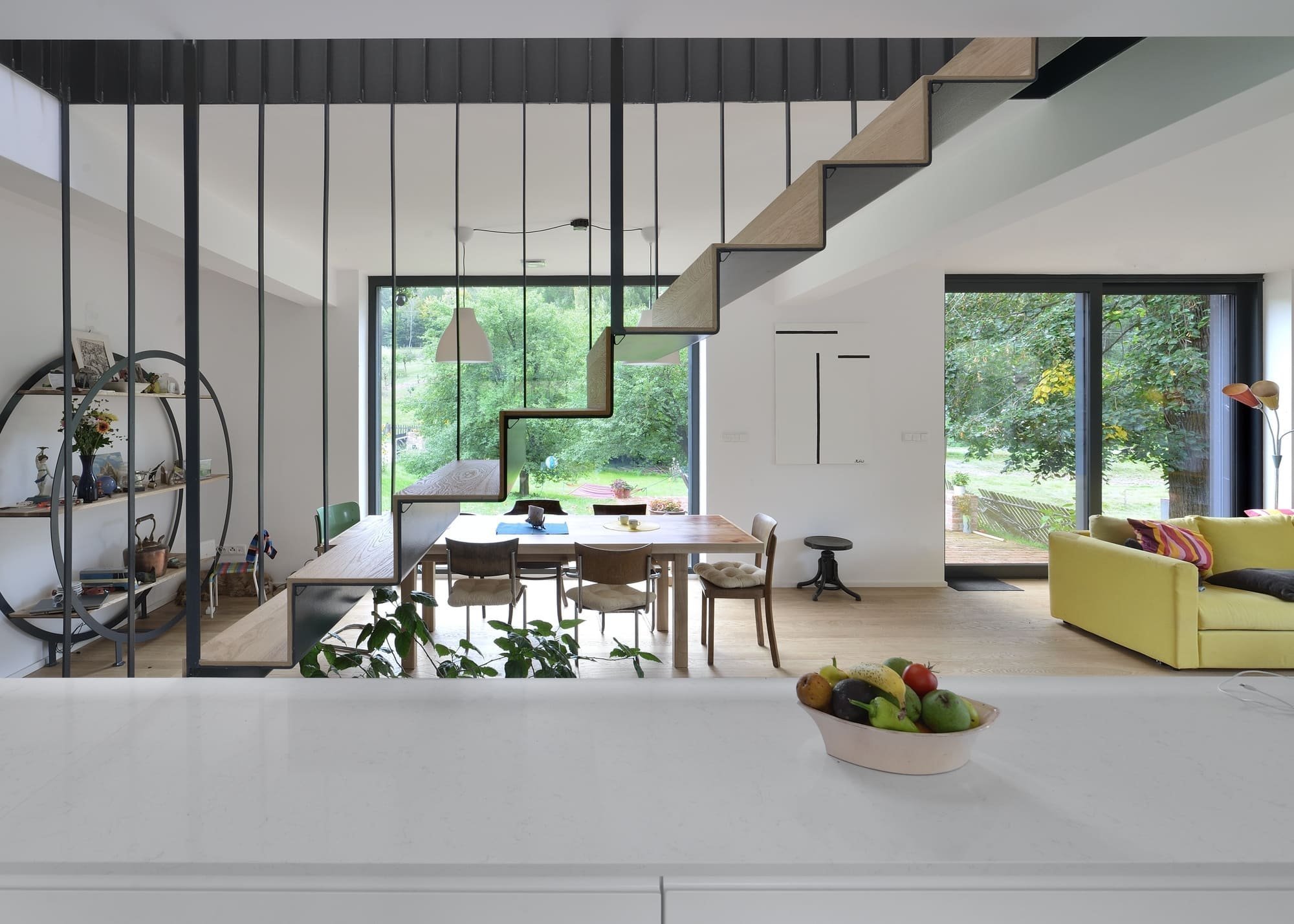 Rodinný dům se starou stodolou a vzrostlou lípou