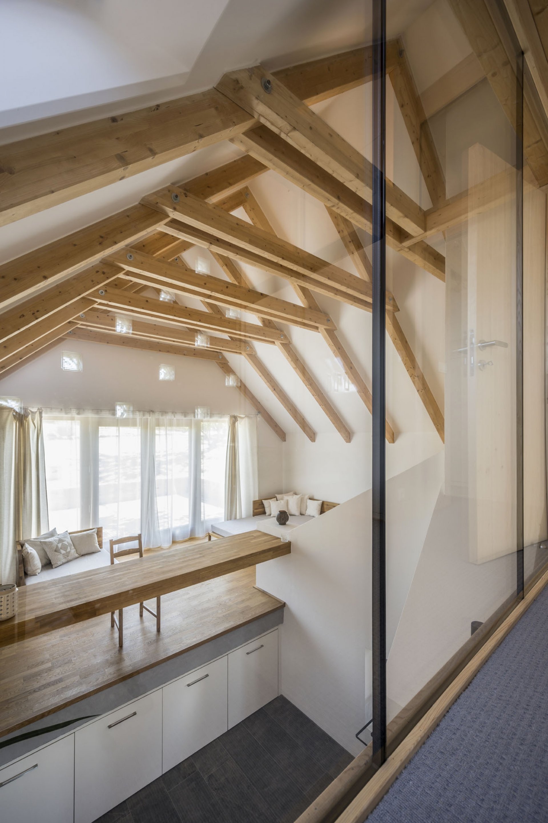 Rodinný dům uprostřed starodávných sklepů