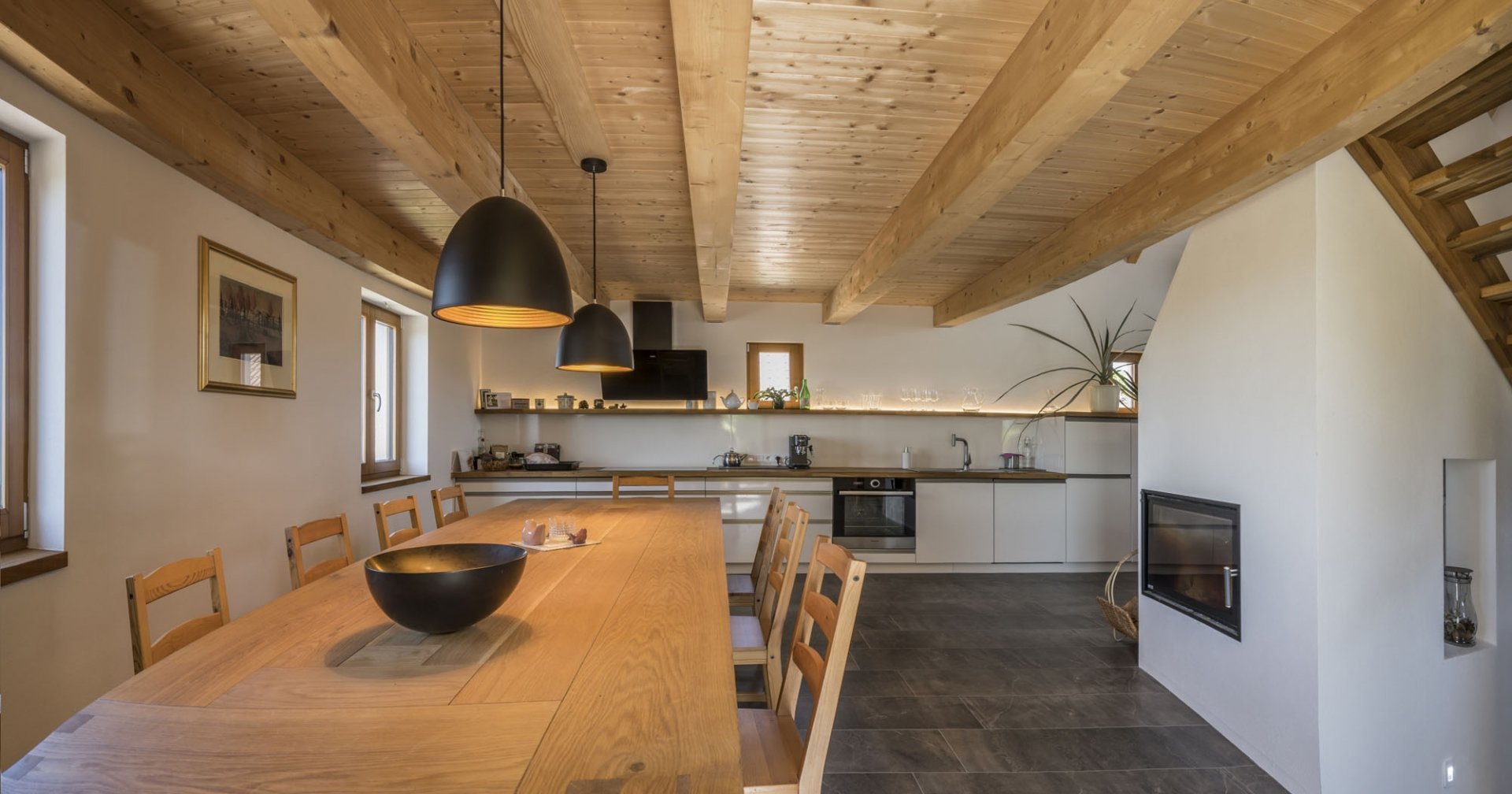 Rodinný dům uprostřed starodávných sklepů