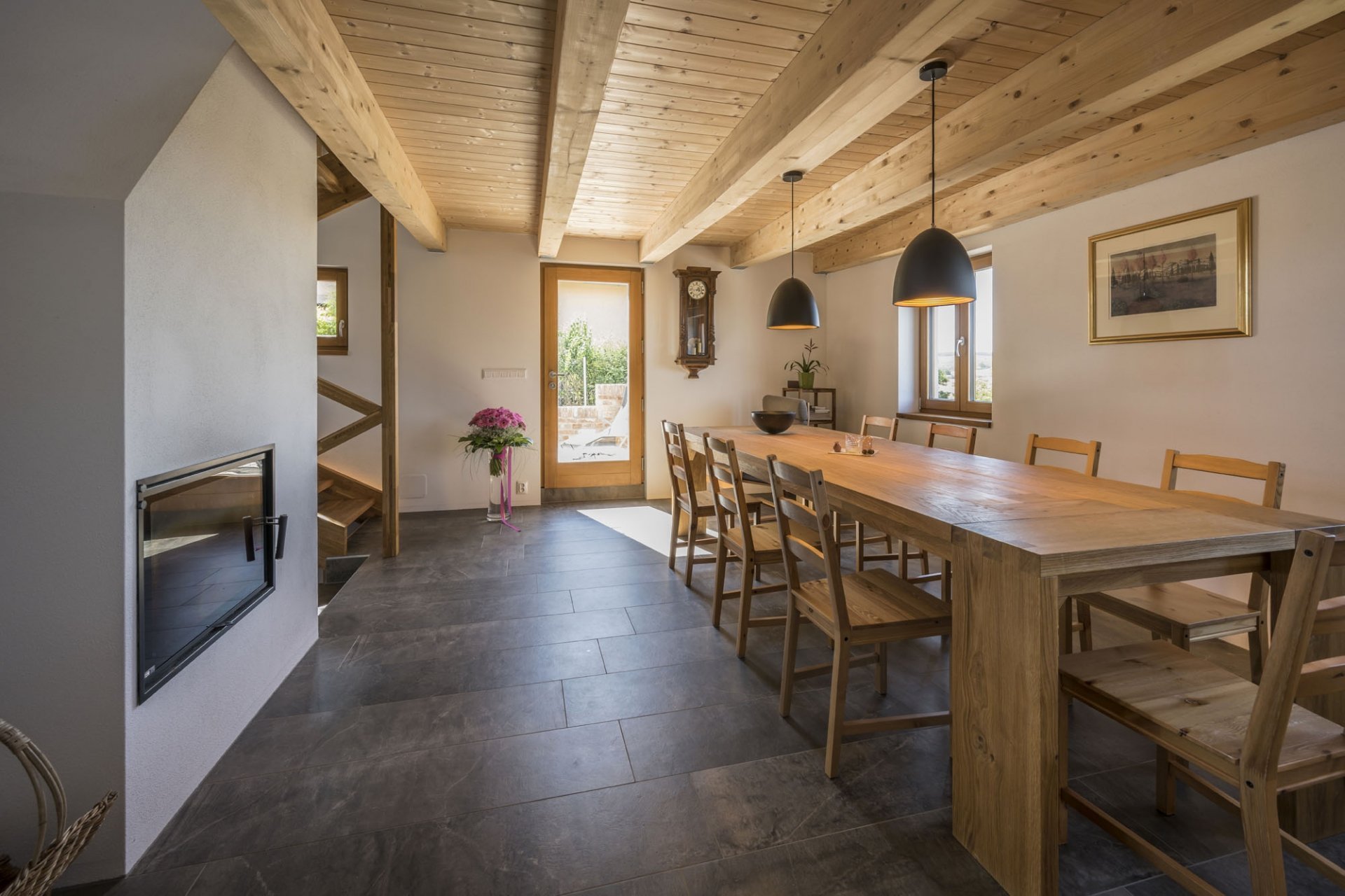 Rodinný dům uprostřed starodávných sklepů