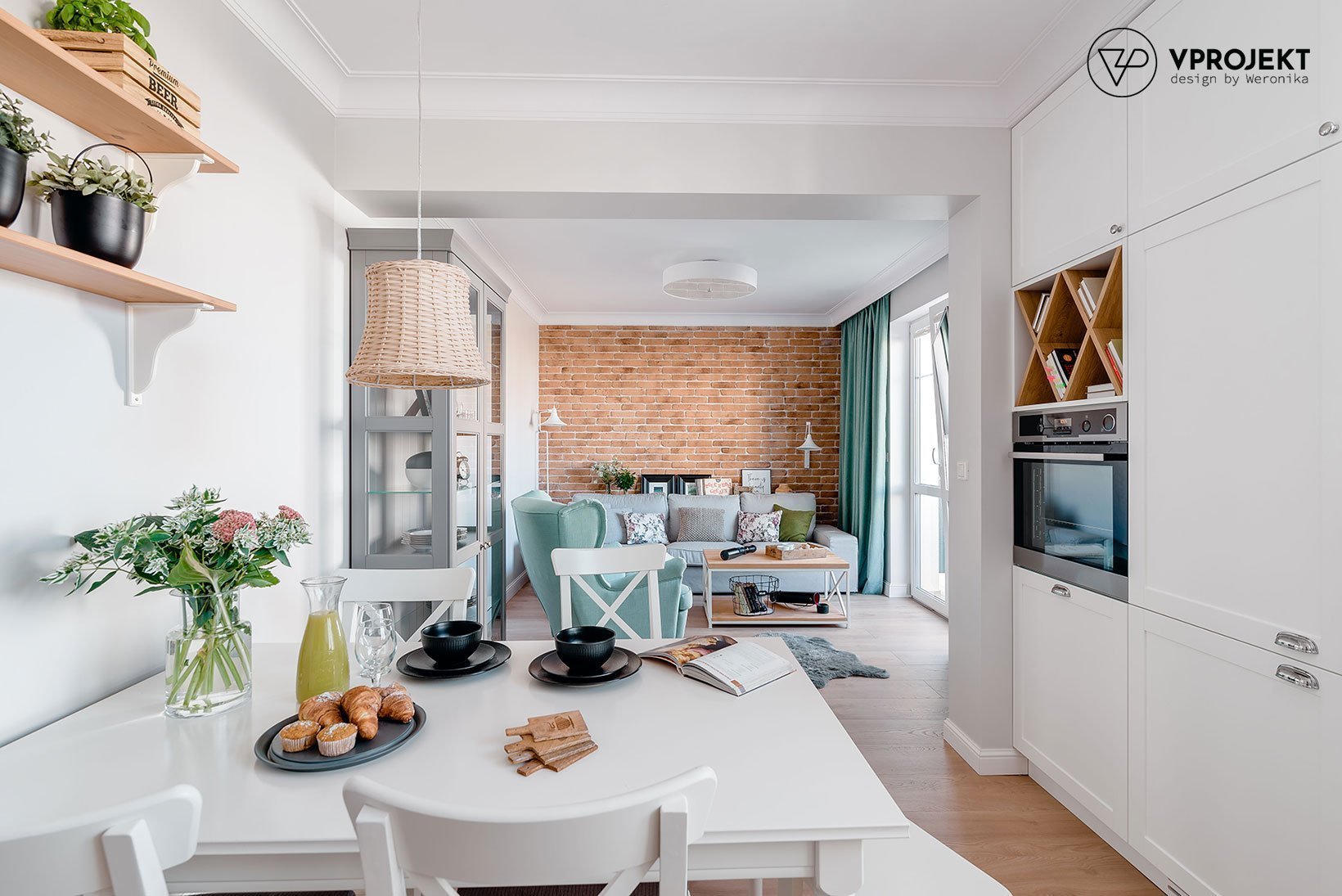 Rustikální interiér v bílé barvě