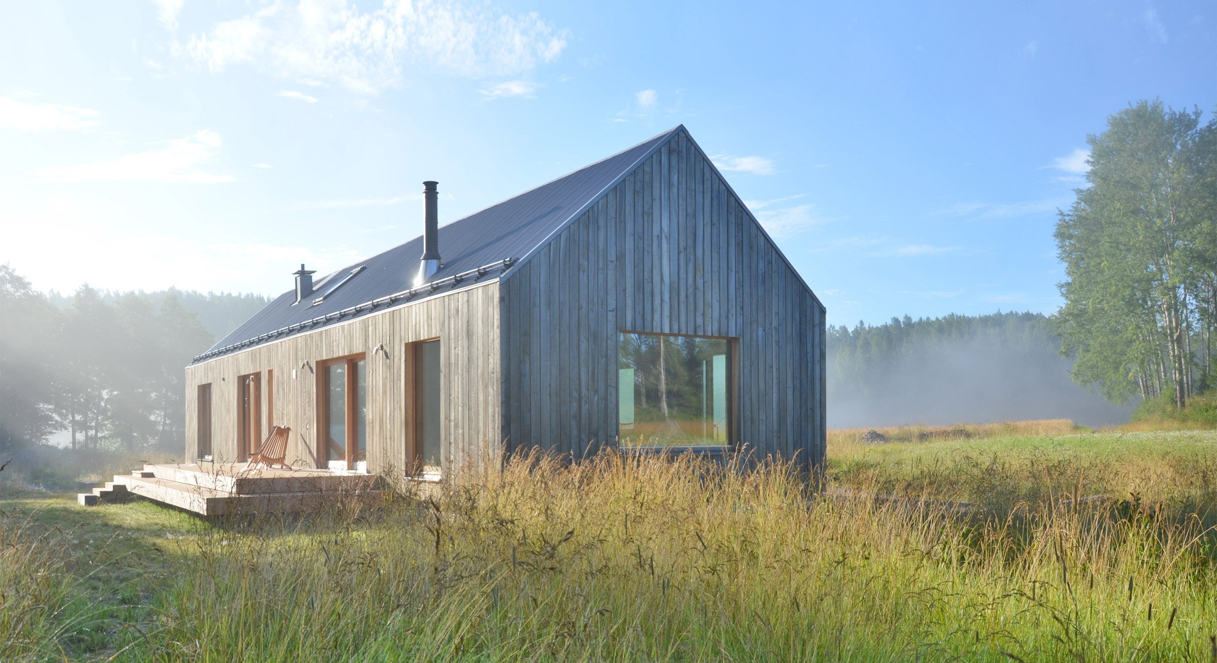 Skvěle řešená finská dřevostavba u jezera