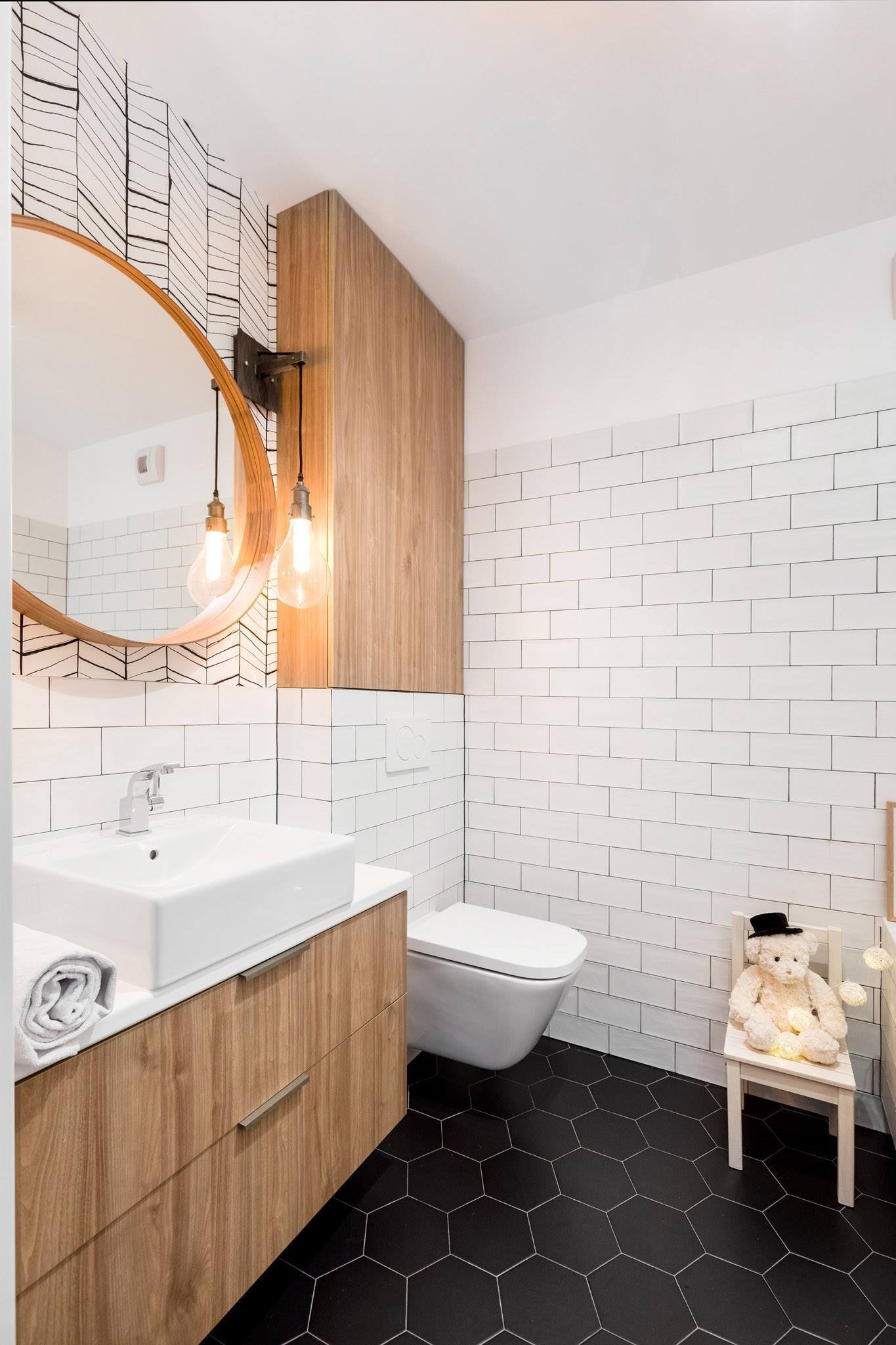 Stylový mezonet s cihlovou stěnou