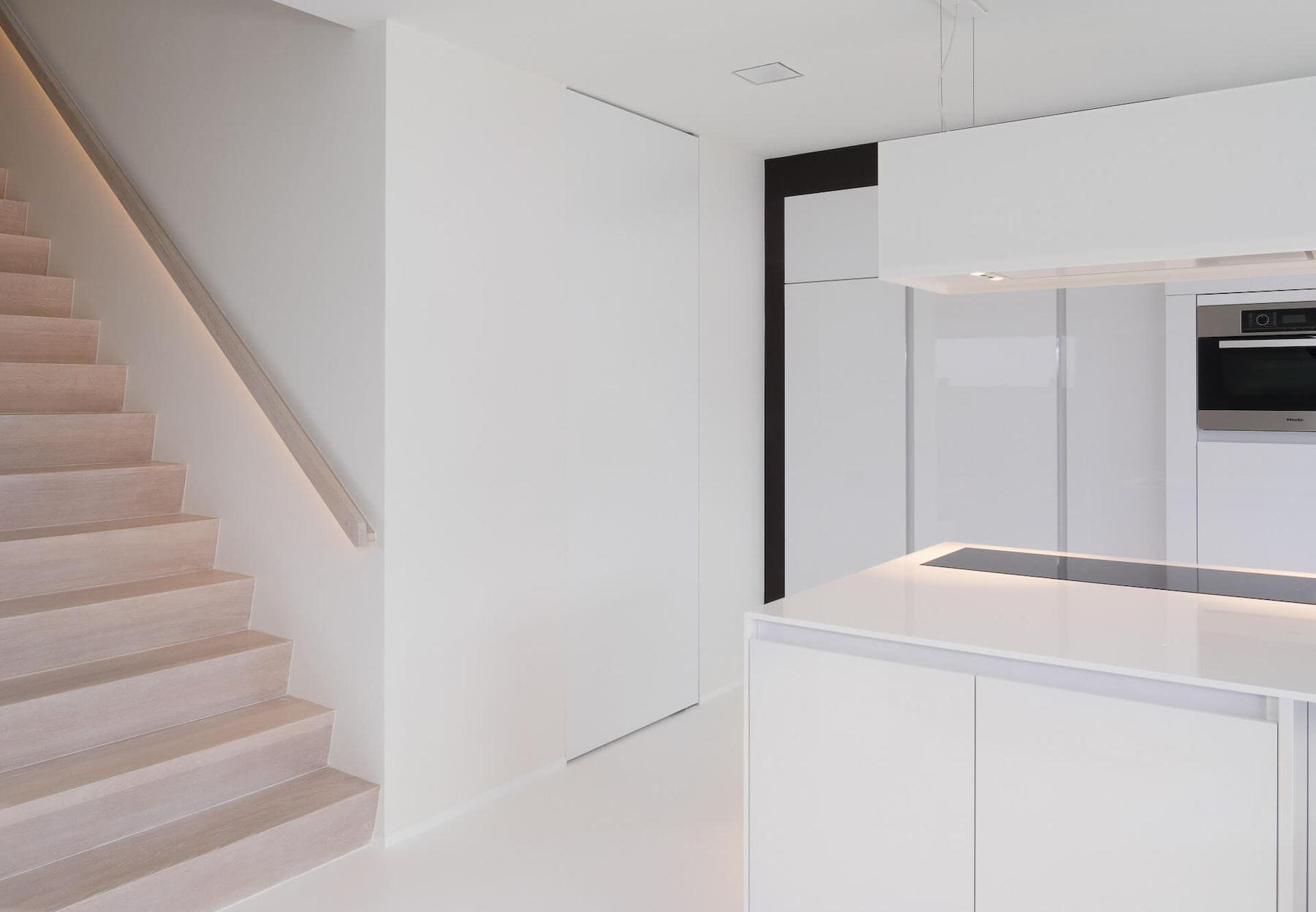 Trendem interiérových dveří jsou skryté zárubně