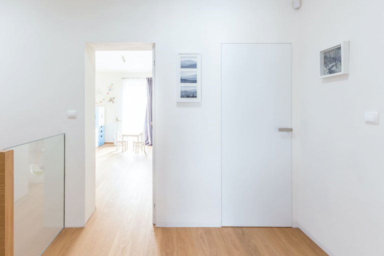 Trendem interiérových dveří jsou skryté zárubně