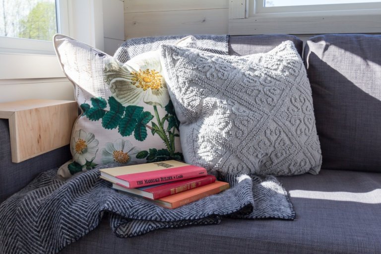 Unikátní tiny house se skleníkem