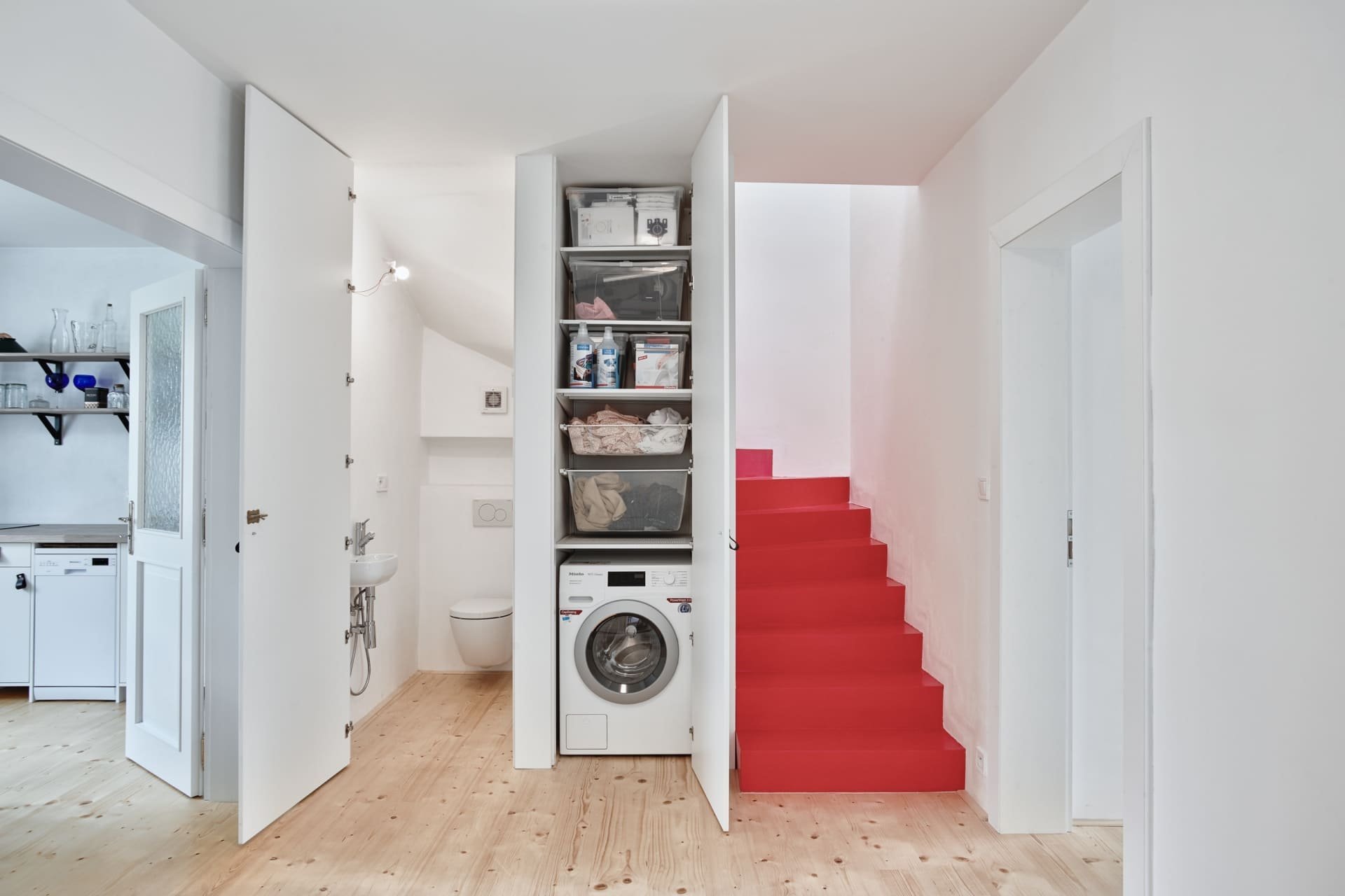 Velkorysá rekonstrukce řadového domku s nízkým rozpočtem