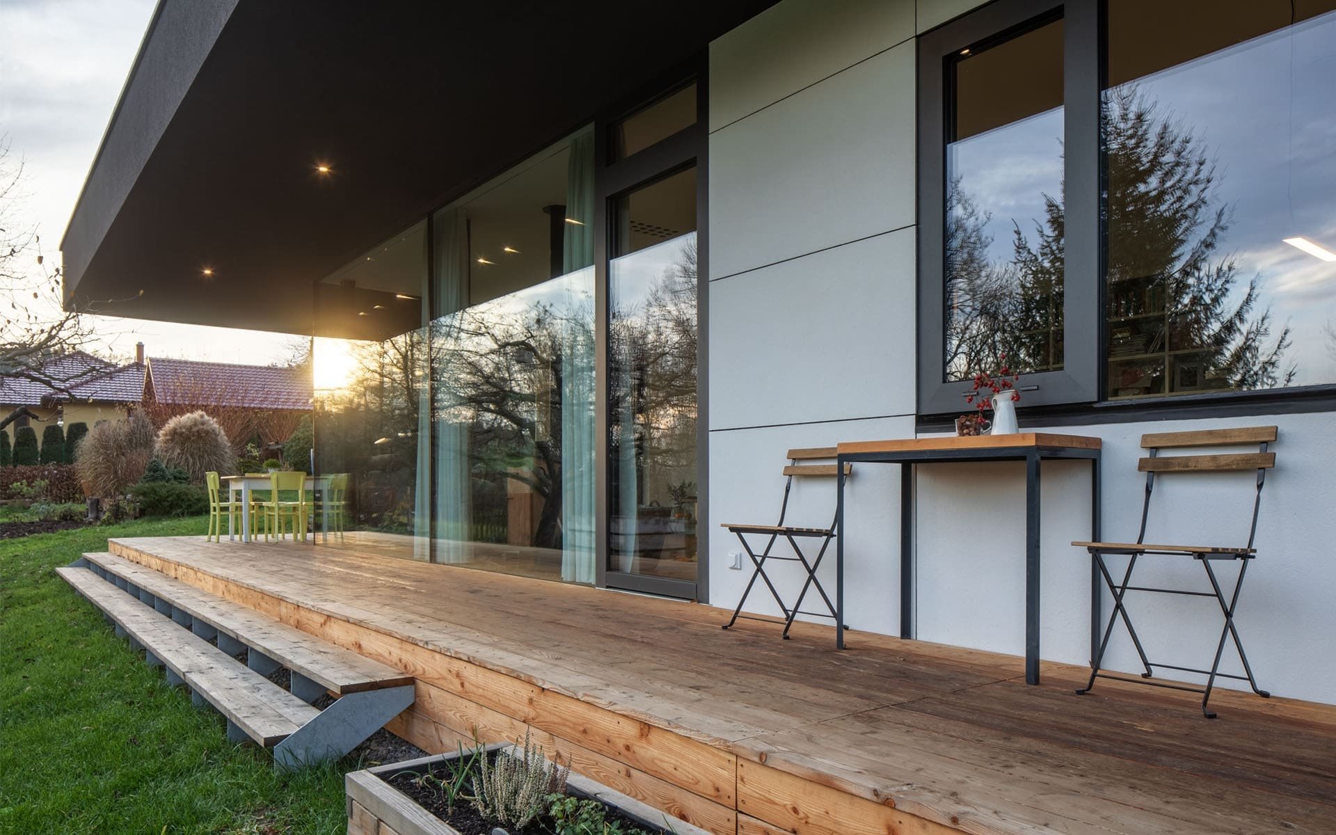 Velkoryse prosklený dům u Tiché Orlice