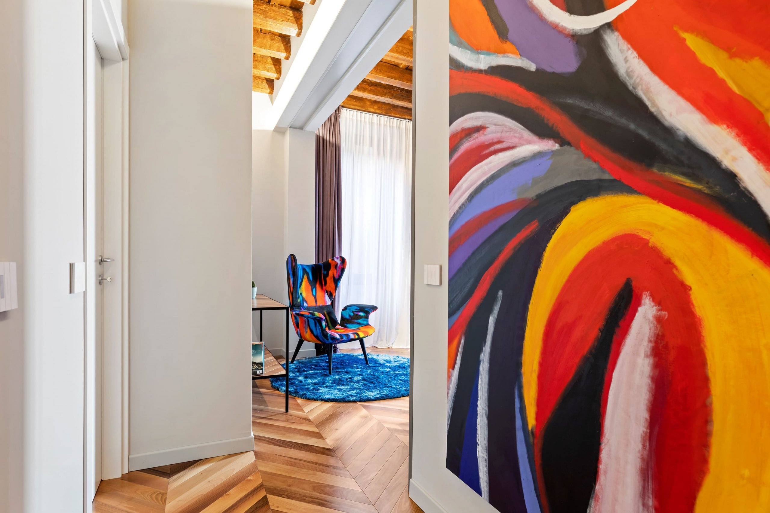 Výrazný byt eklektického stylu ve Veroně